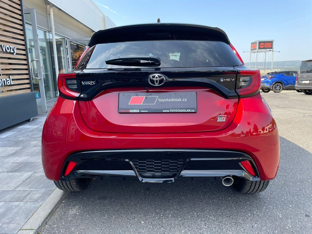 Toyota Yaris, 1.5 HEV 130 GR SPORT - fotka 5