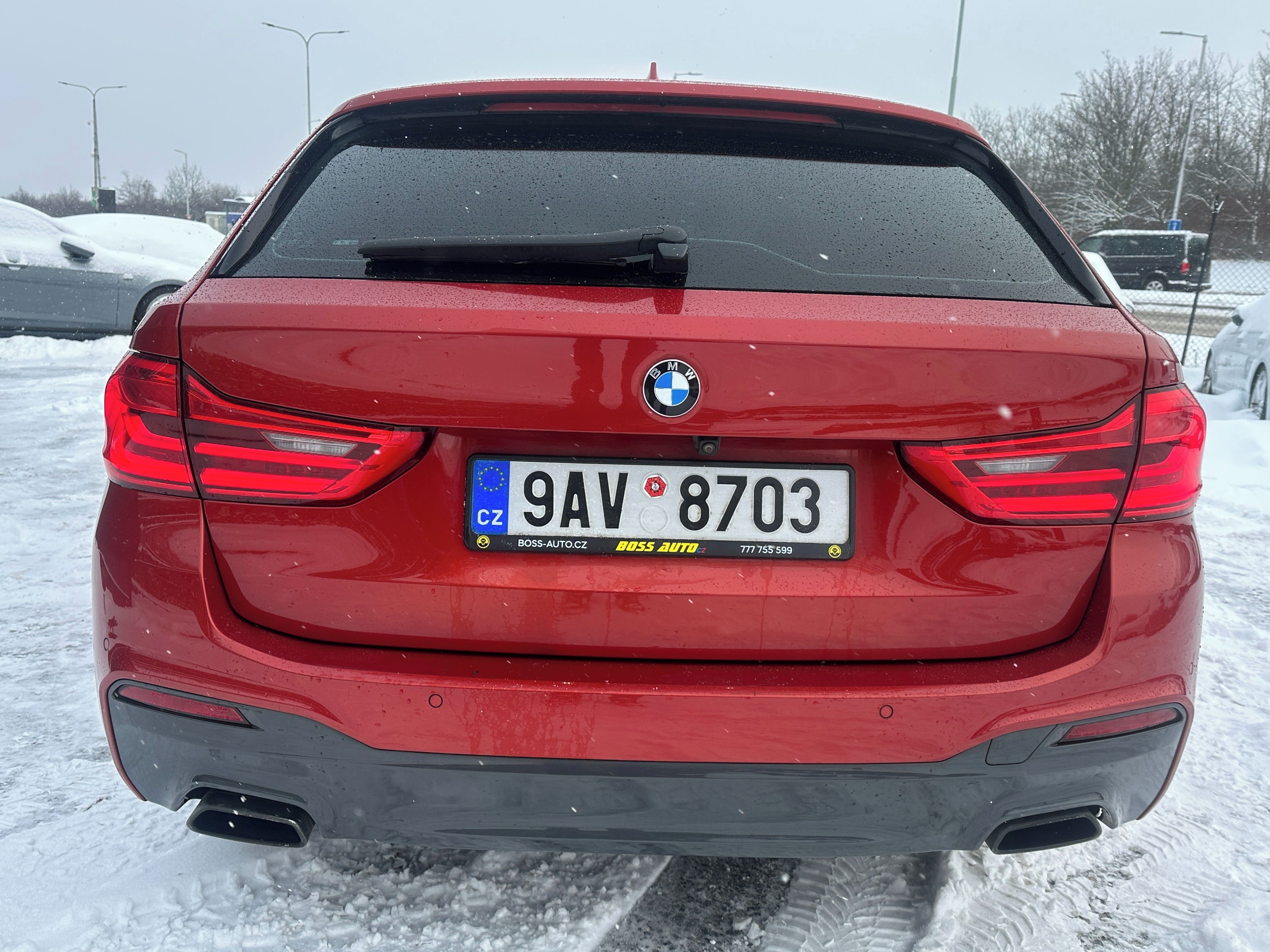 BMW Řada 5, BMW 530D 2019 - fotka 5