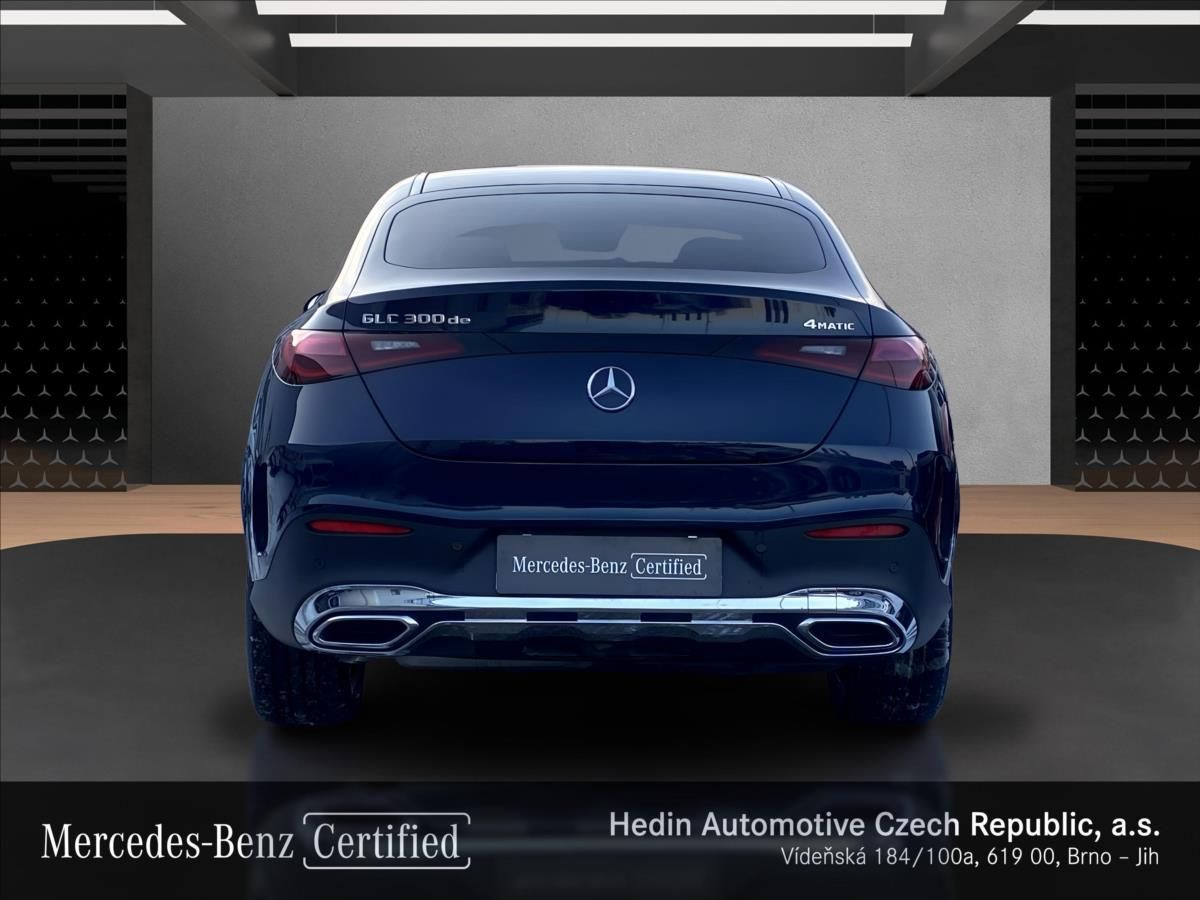 Mercedes-Benz GLC, 300 de 4M kupé hybrid - fotka 4