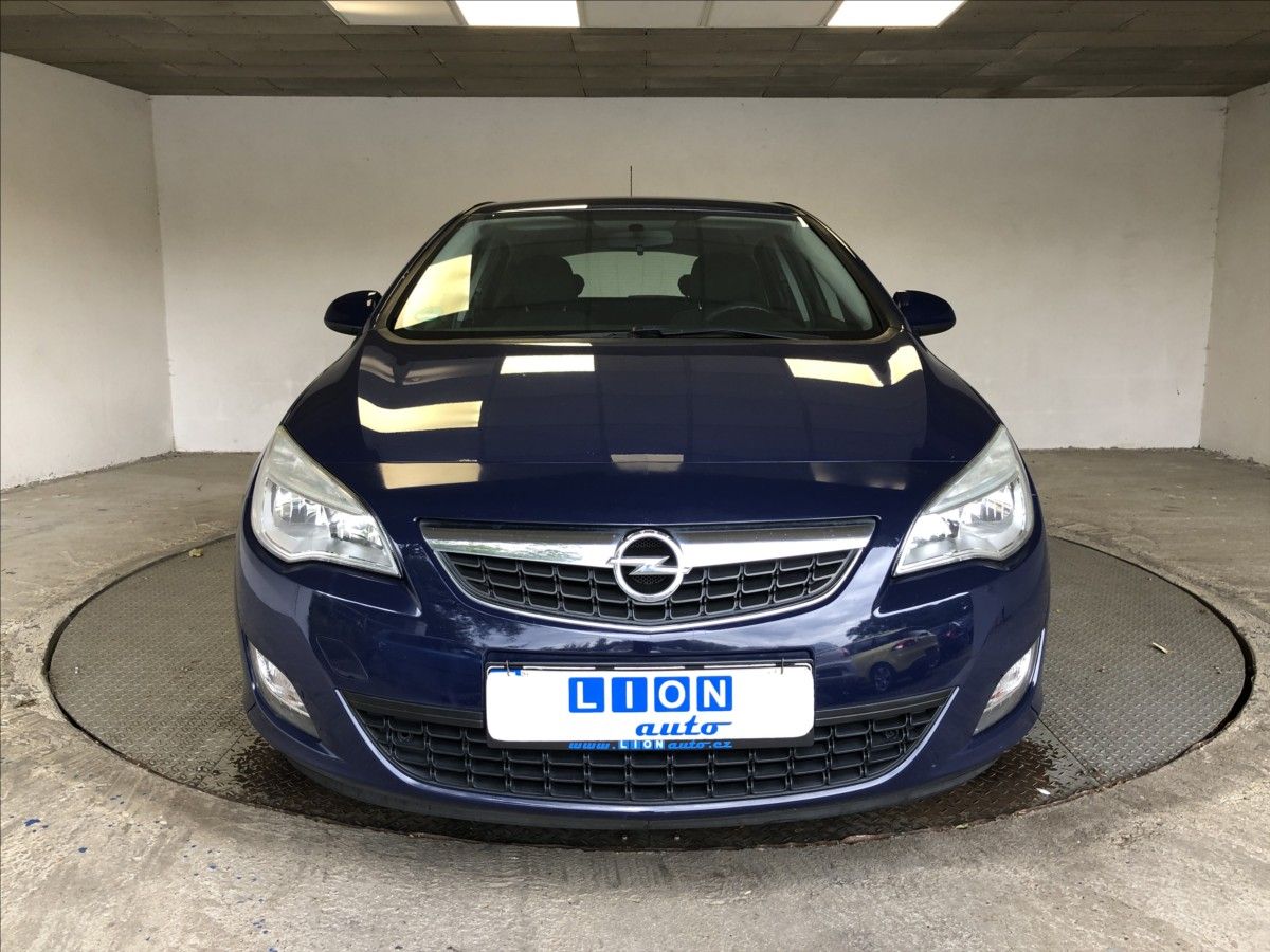 Opel Astra, 1,4 16V - fotka 2