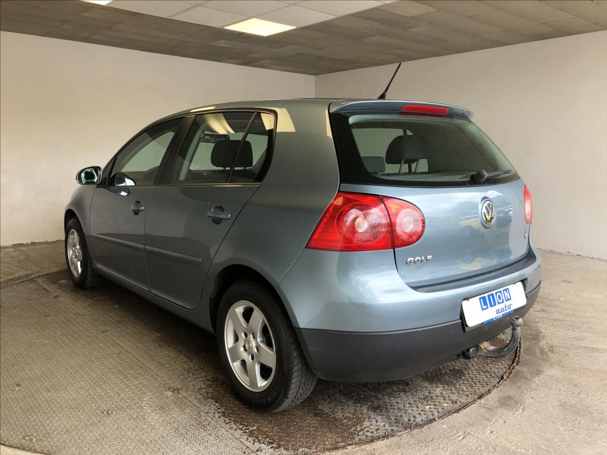 Volkswagen Golf, 1,6 MPI - fotka 5