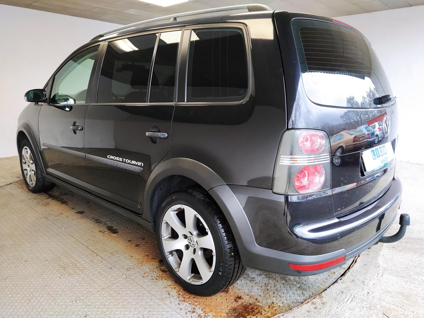 Volkswagen Touran, 1,4 TSI 103kW CrossTouran - fotka 5