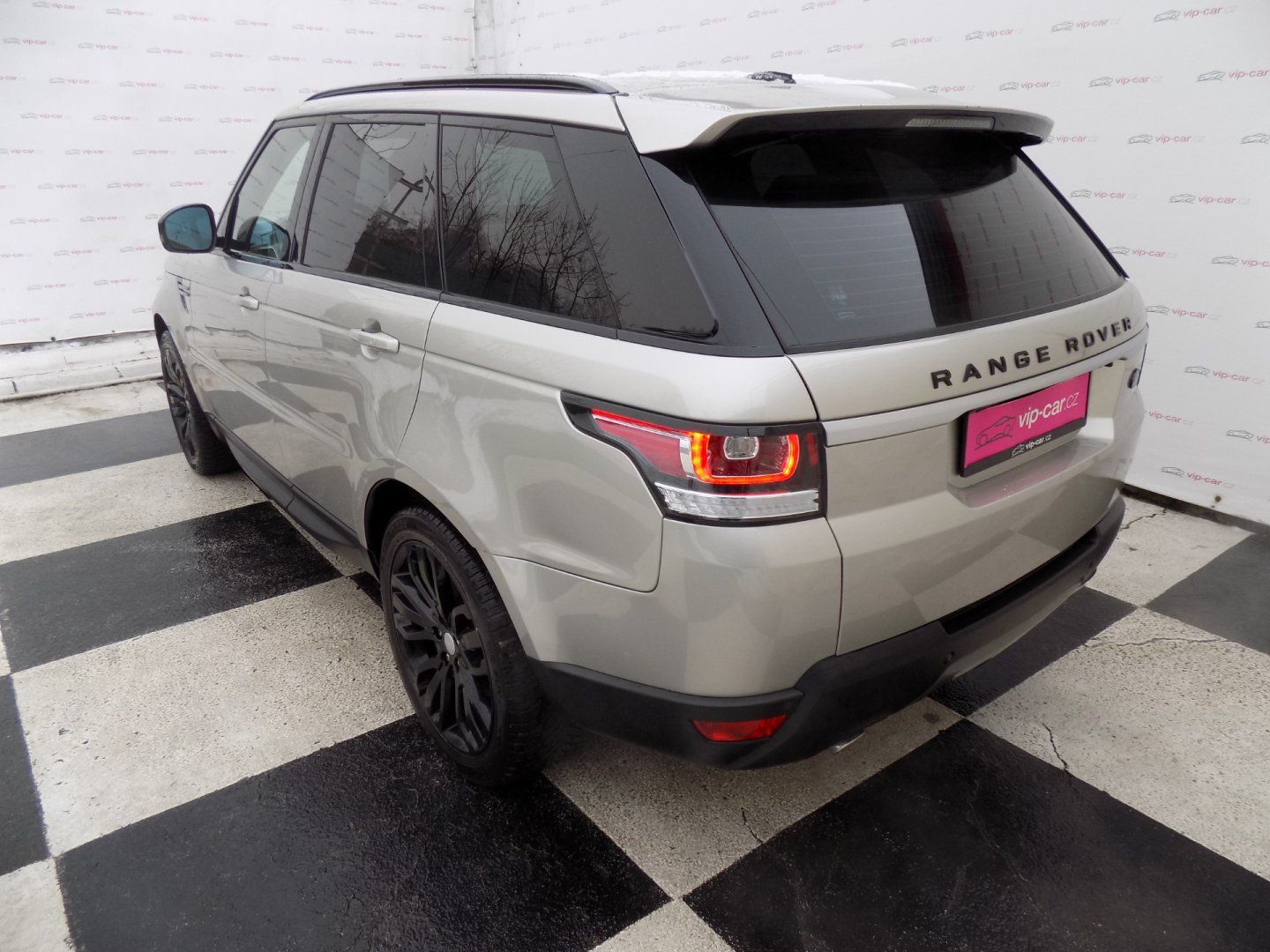 Land Rover Range Rover Sport, 3.0TDV6/HSE/AWD/1.maj.ČR/AT/ - fotka 3