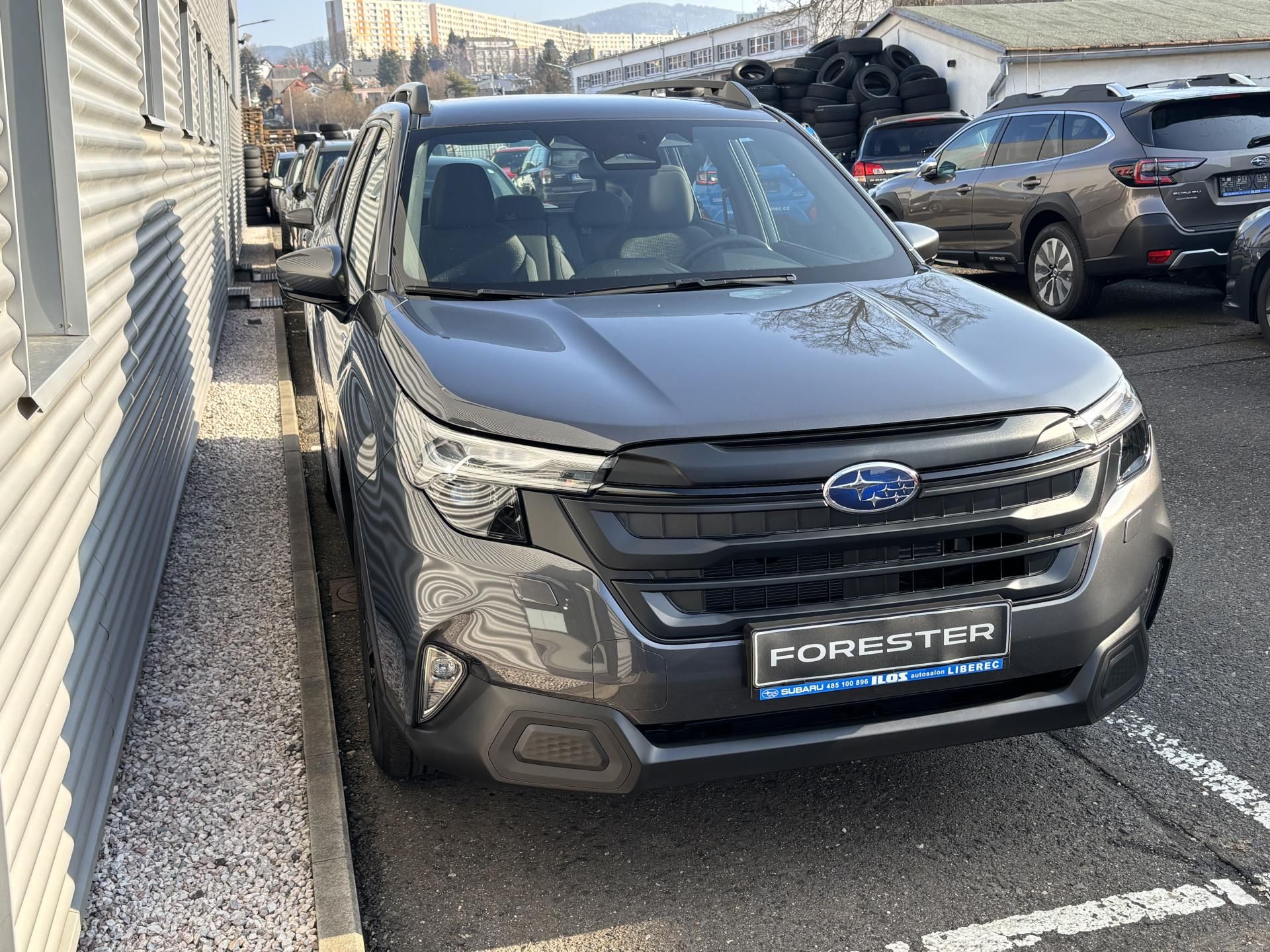 Subaru Forester, NOVÝ FORESTER 2,0i COM. NAVI - fotka 3