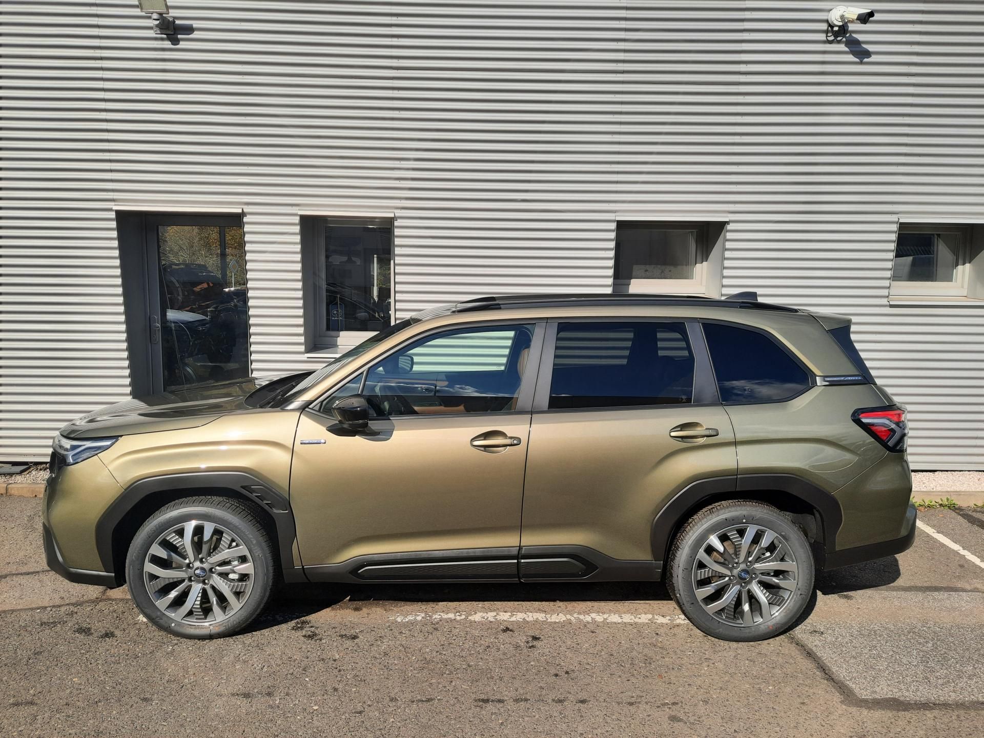 Subaru Forester, NOVÝ FORESTER 2,0i TOURING - fotka 3