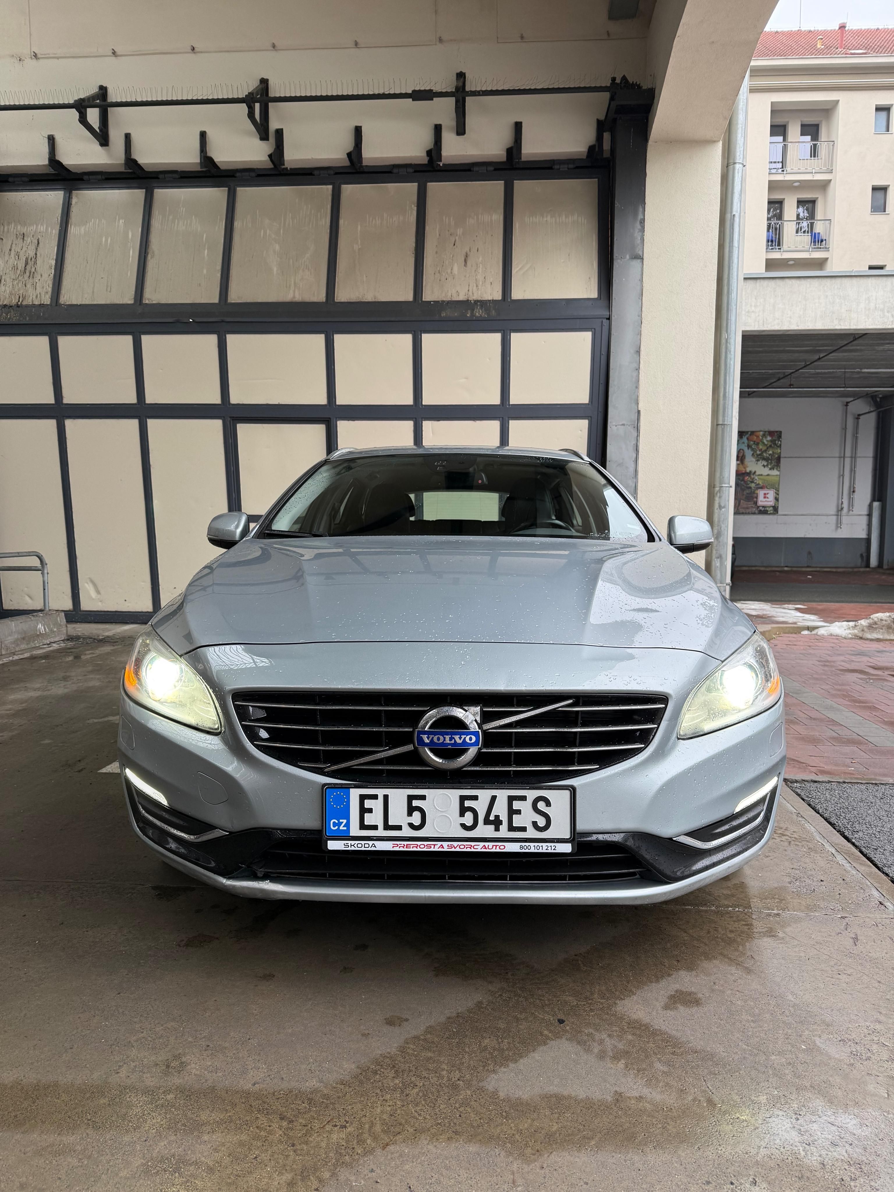 Volvo V60 - fotka 3