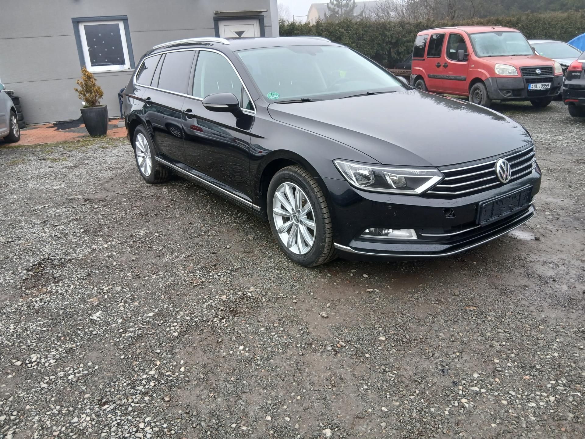 Volkswagen Passat, 2.0 TDI, Highline, DSG - fotka 2