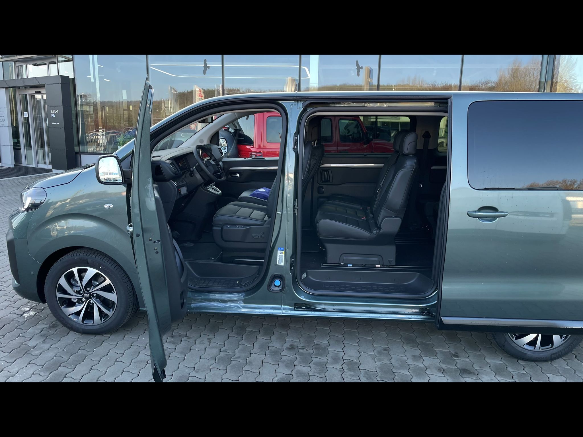 Fiat Ulysse, 2.2 MTJ 180k 8AT La Prima L3 - fotka 6