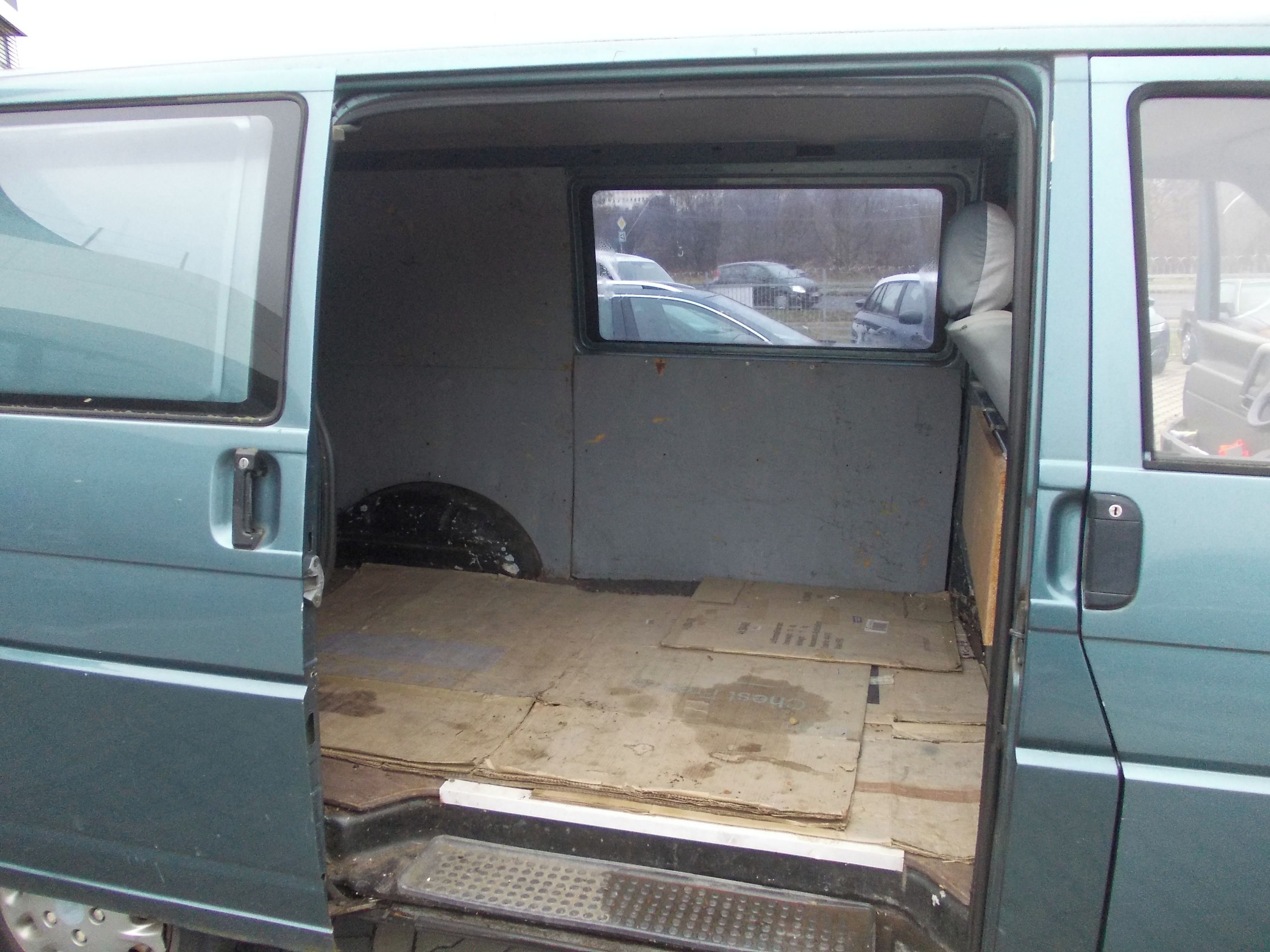 Volkswagen Transporter, T4 2.4D TAŽNÉ ZAŘÍZENÍ - fotka 6