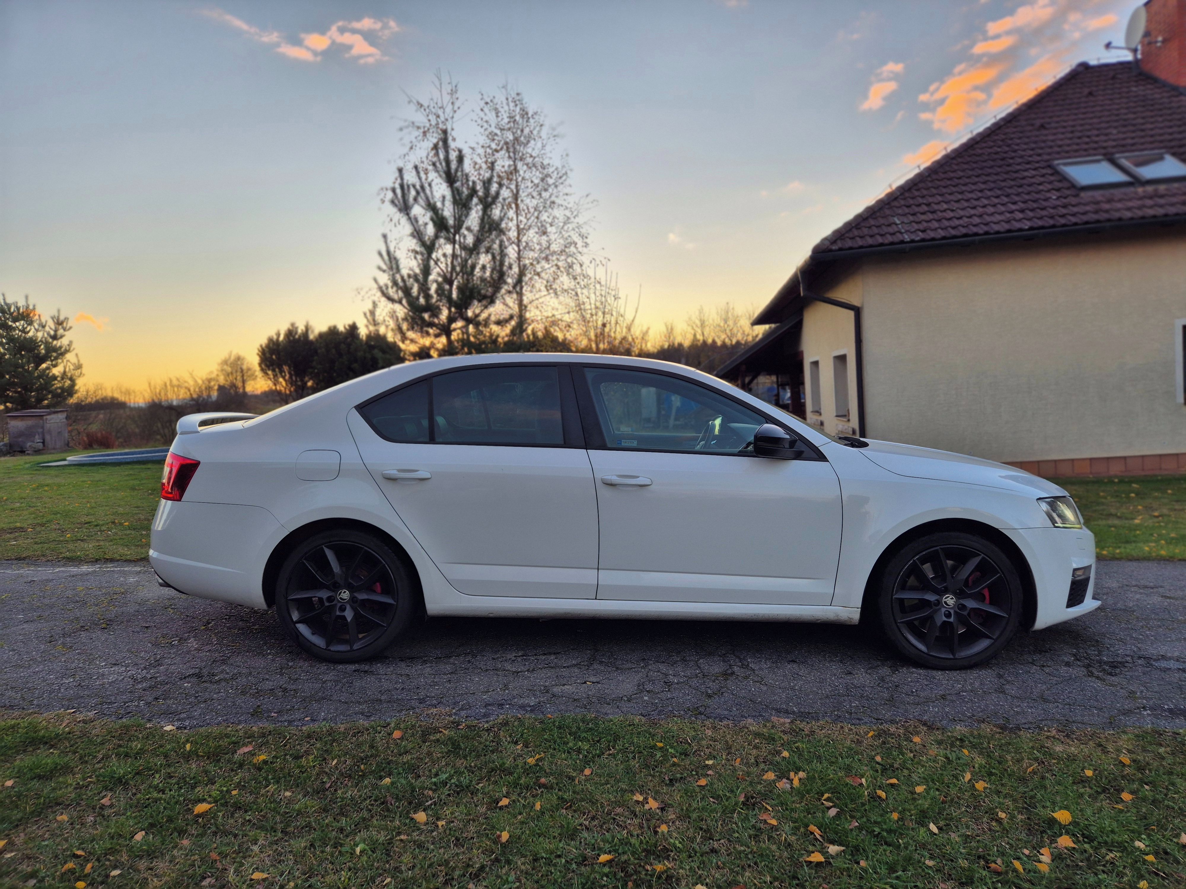 Škoda Octavia, 2.0 TSI RS, 162 kW - fotka 3