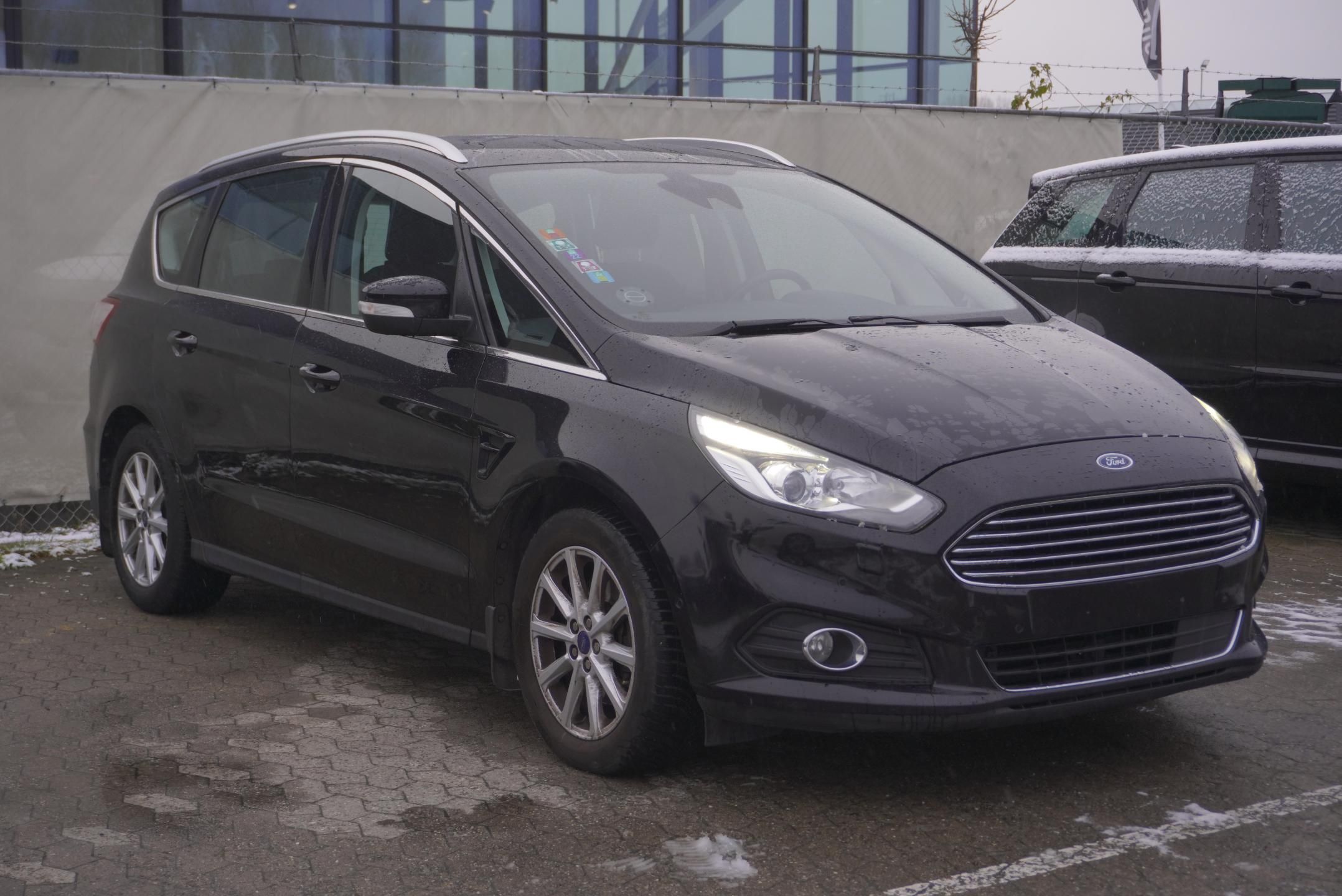 Ford S-MAX, 2.0i ECOBOOST 176kW TITANIUM