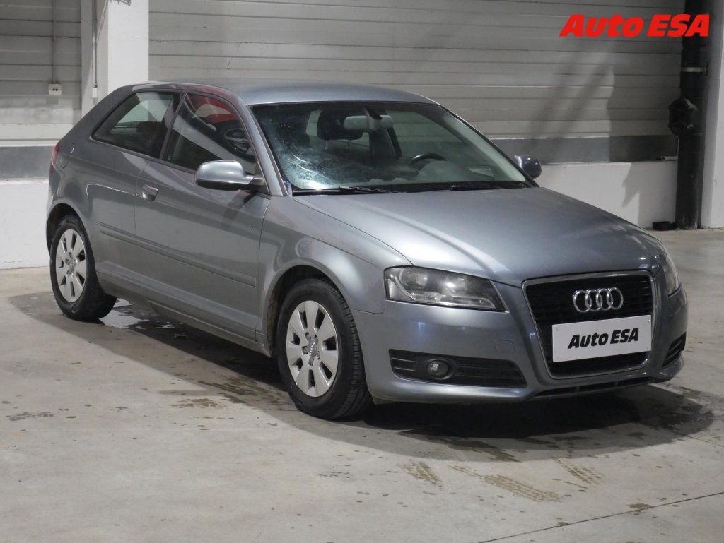 Audi A3, 1.6 TDi,autoAC
