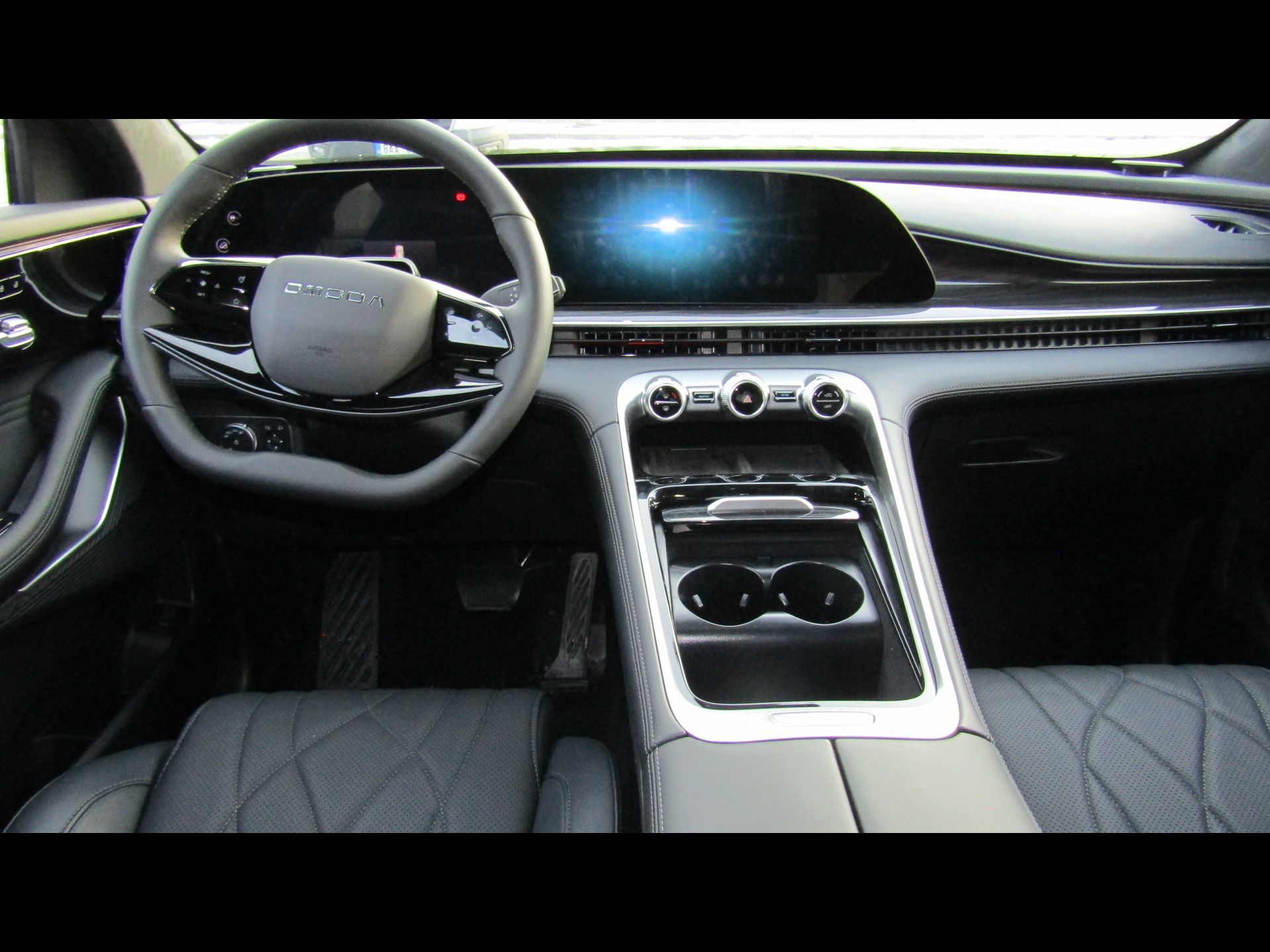 Omoda 9, Premium AWD - fotka 5