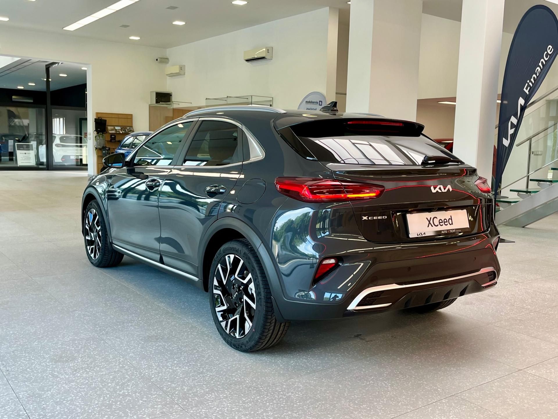 Kia XCee´d, 1.6 T-GDI GPF 7DCT STEEL EDITI - fotka 6