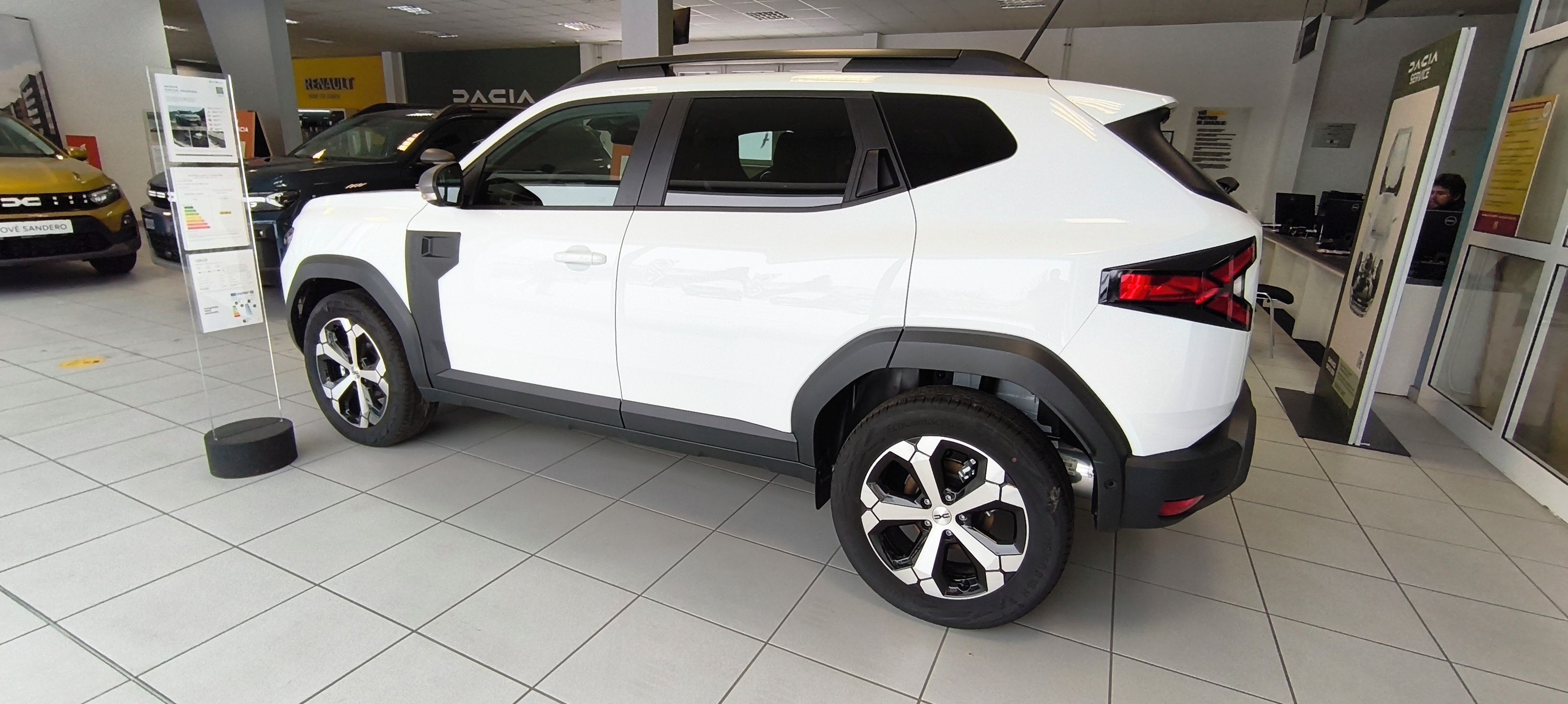 Dacia Duster, mild hybrid 130 - vozidlo pobo - fotka 2