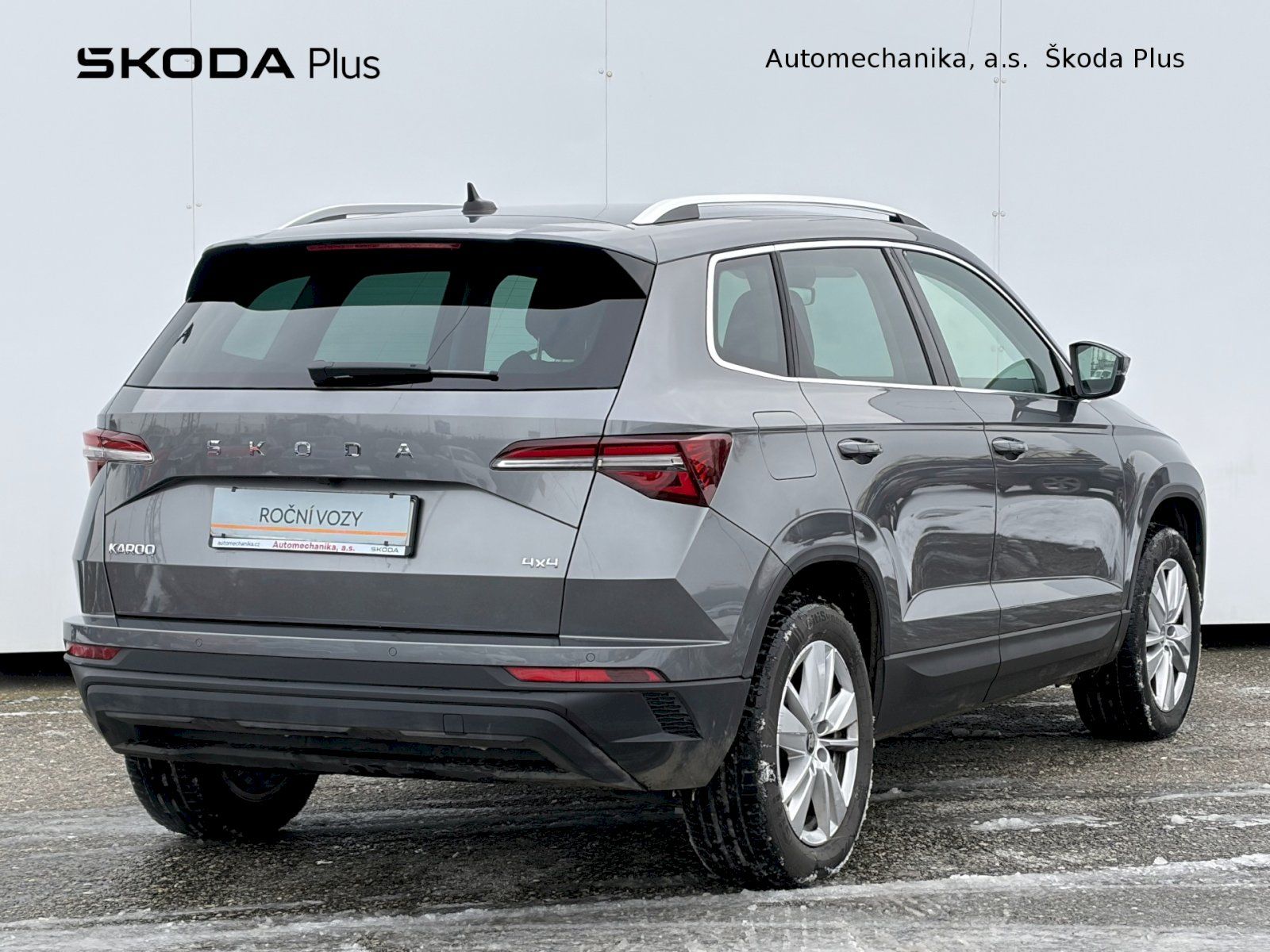 Škoda Karoq, DSG 2.0 TDI / 110 kW / TOP SEL - fotka 2