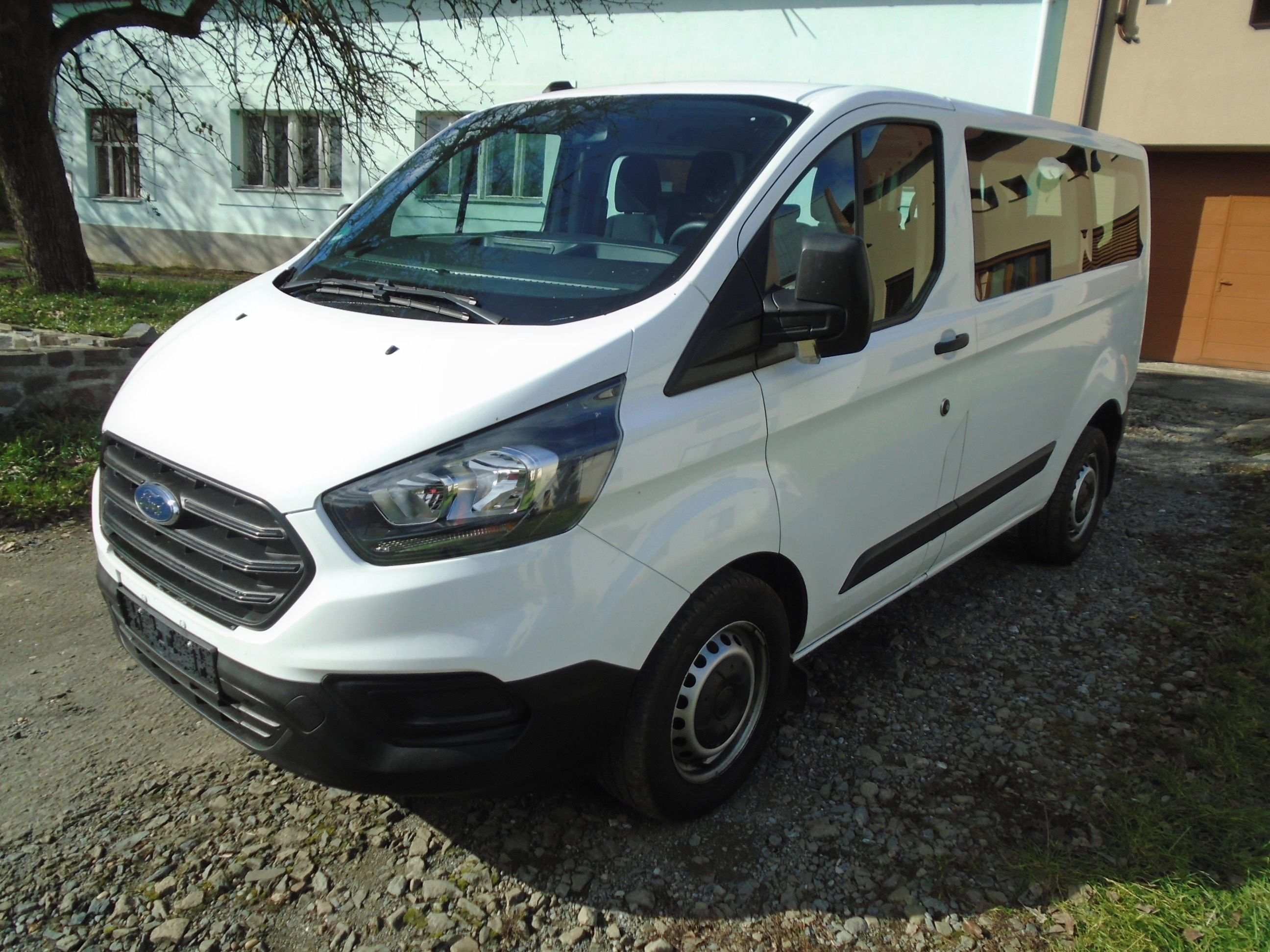 Ford Transit Custom, 2.0D.6rychl.9sedadel,30150km,