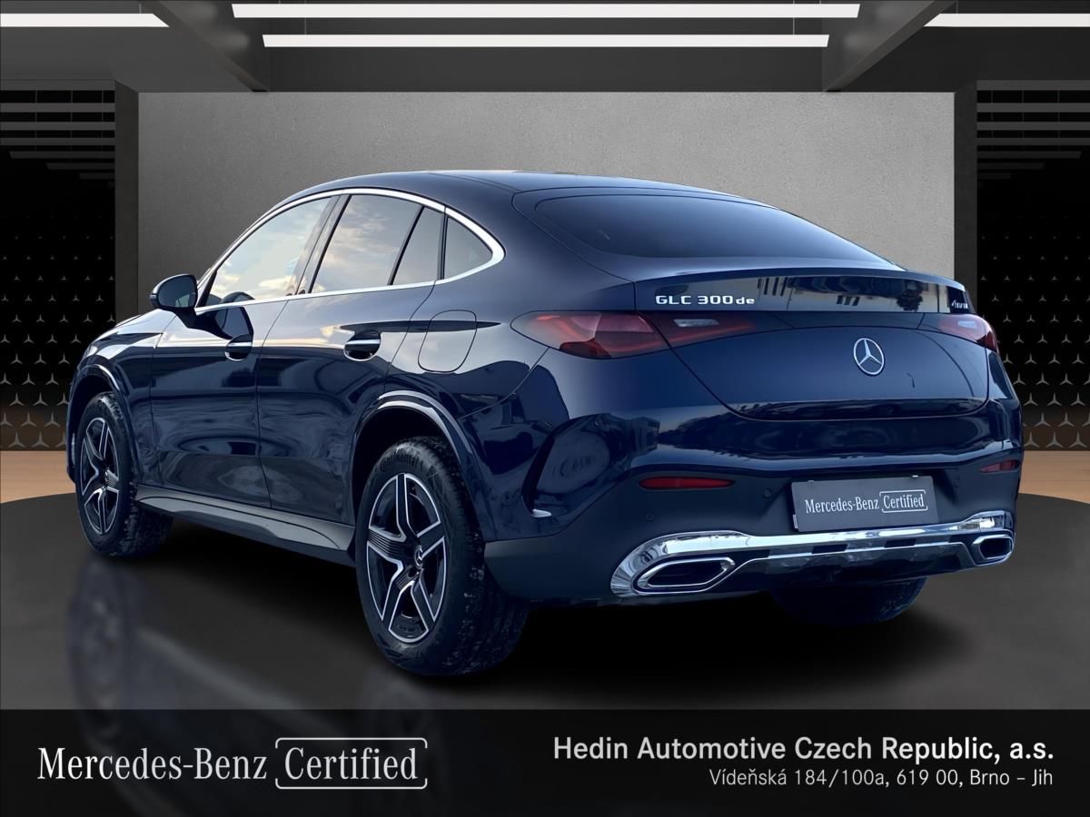 Mercedes-Benz GLC, 300 de 4M kupé hybrid - fotka 3