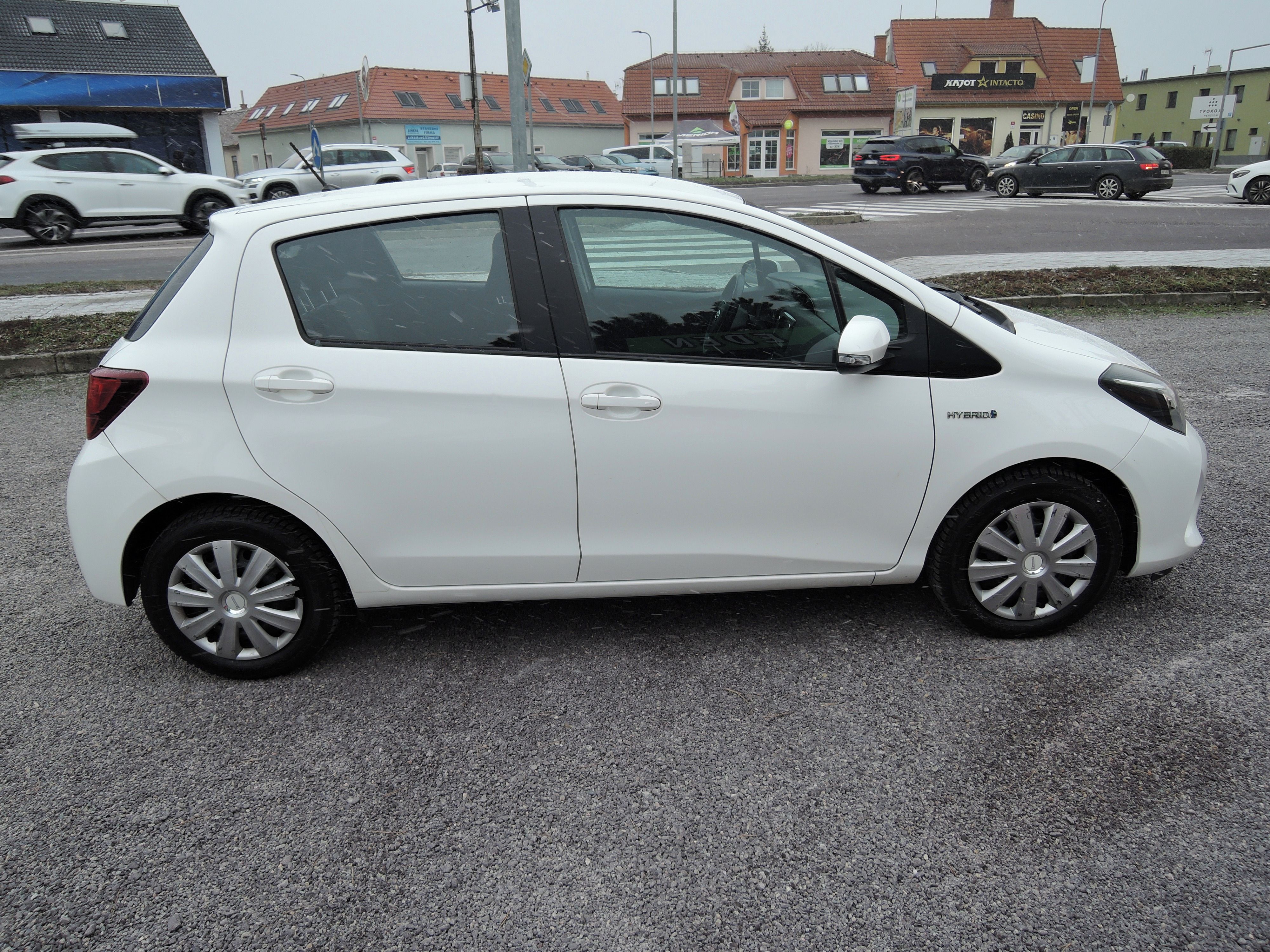 Toyota Yaris, 1,5 VVTi Hybrid Kamera KeyLess - fotka 6
