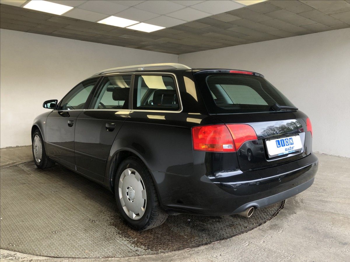 Audi A4 Avant, 1,6 MPI - fotka 5