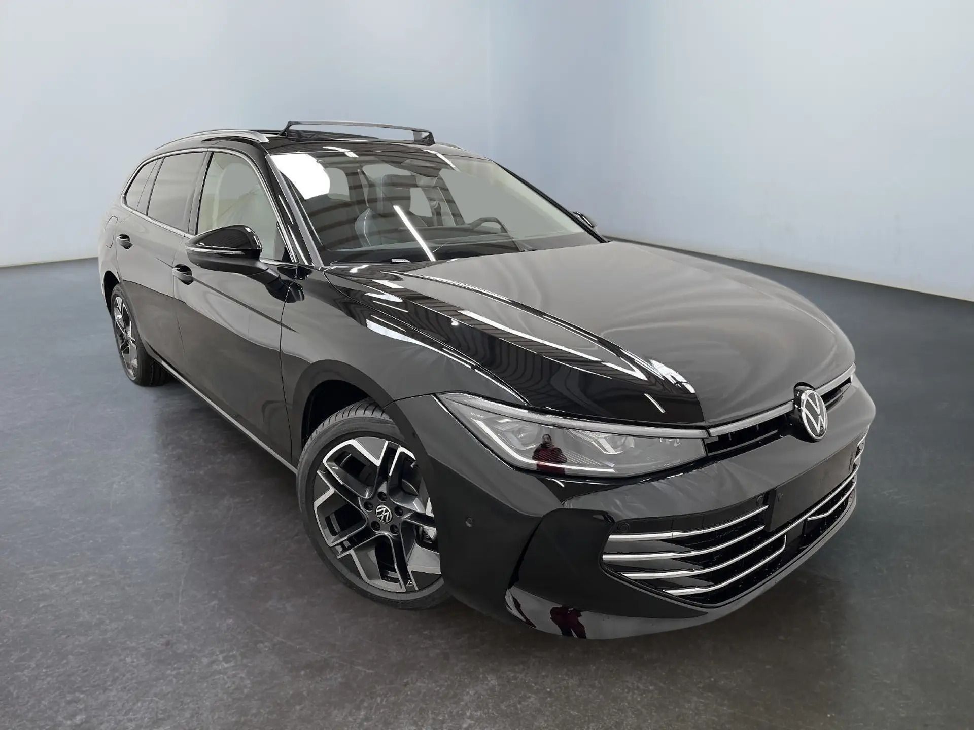 Volkswagen Passat Variant, 2.0TDI193k R-Line4M tažné 2026