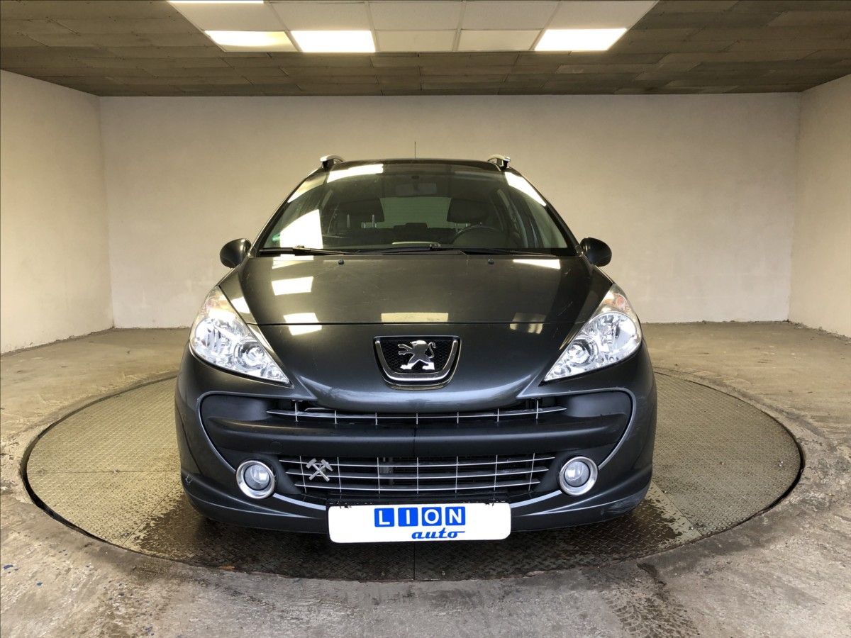 Peugeot 207, 1,4 16V - fotka 2