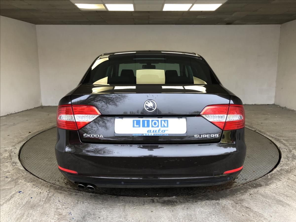 Škoda Superb, 2,0 TDI CR DPF 103kW Active - fotka 6