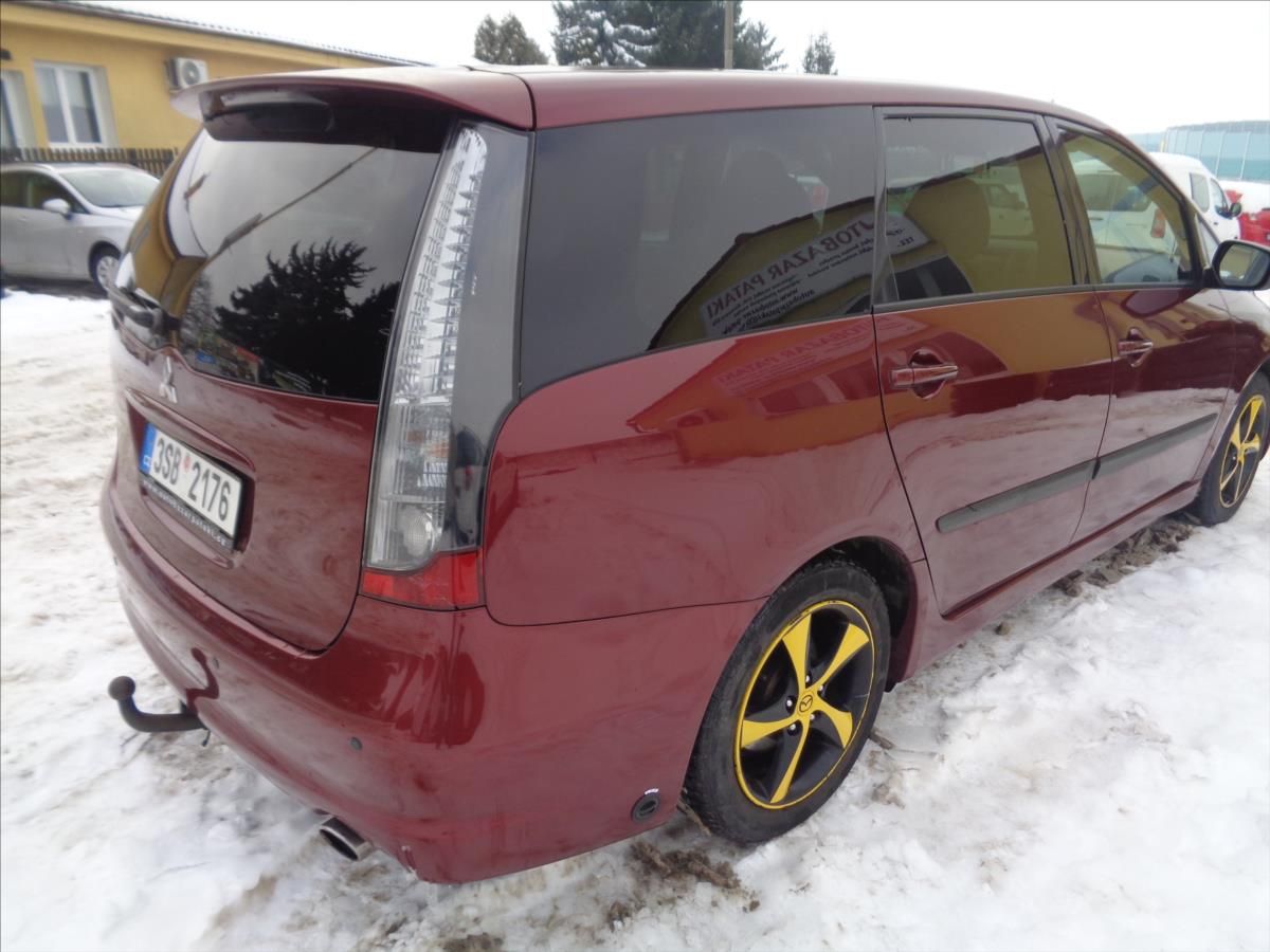 Mitsubishi Grandis, 2,4 - fotka 6