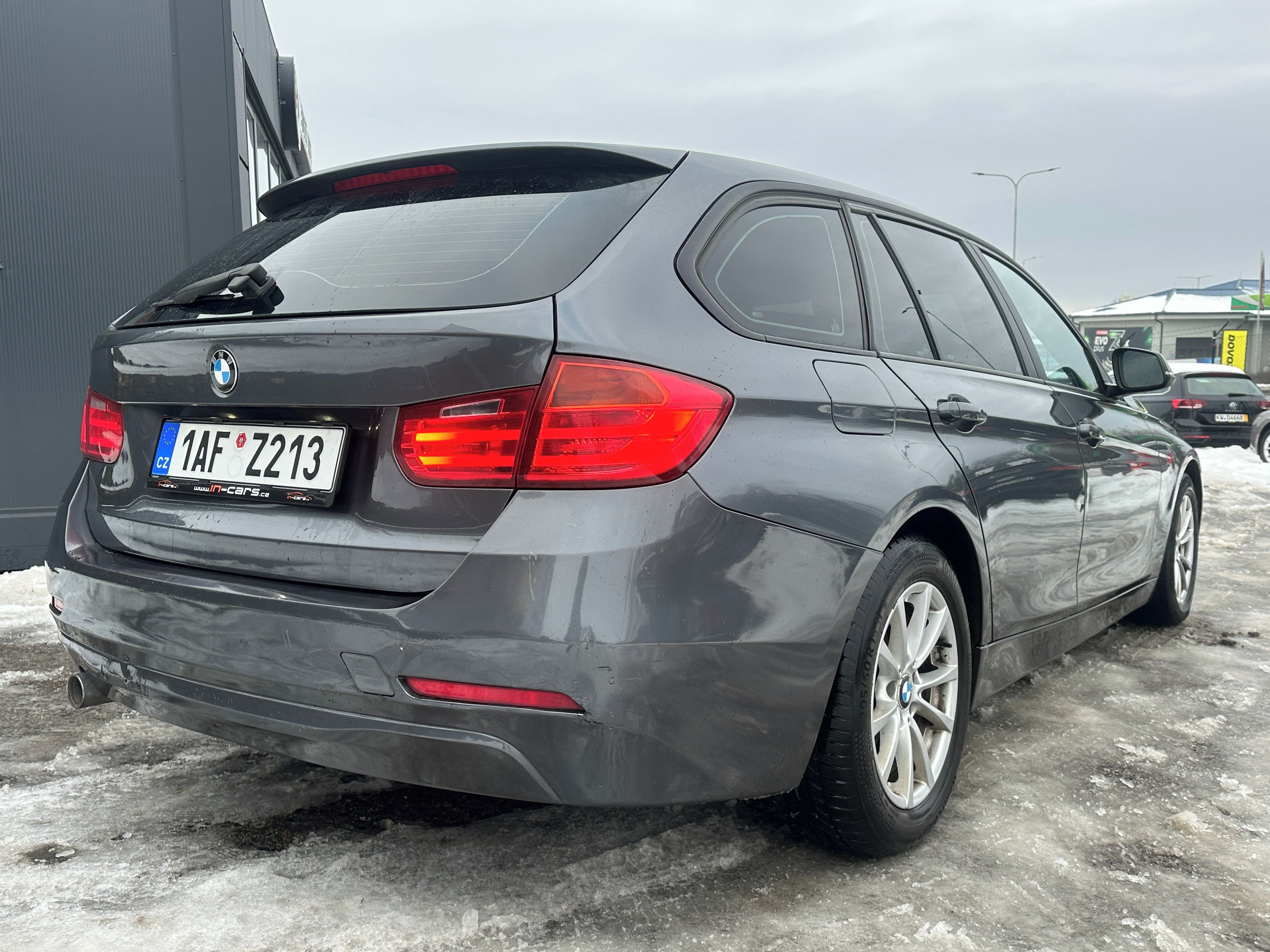 BMW Řada 3, BMW 318D 2014 - fotka 6
