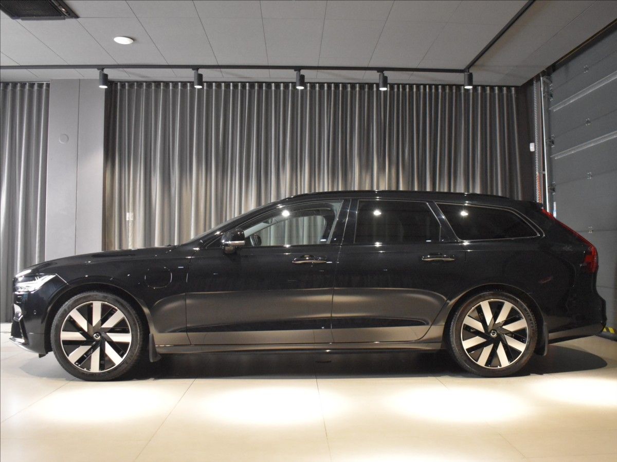 Volvo V90, 2,0 T6 Plus Dark Ventilace - fotka 2