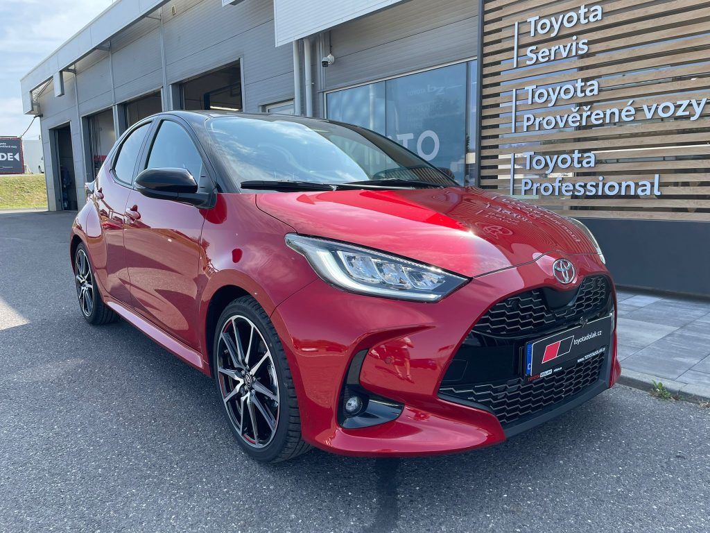 Toyota Yaris, 1.5 HEV 130 GR SPORT - fotka 2