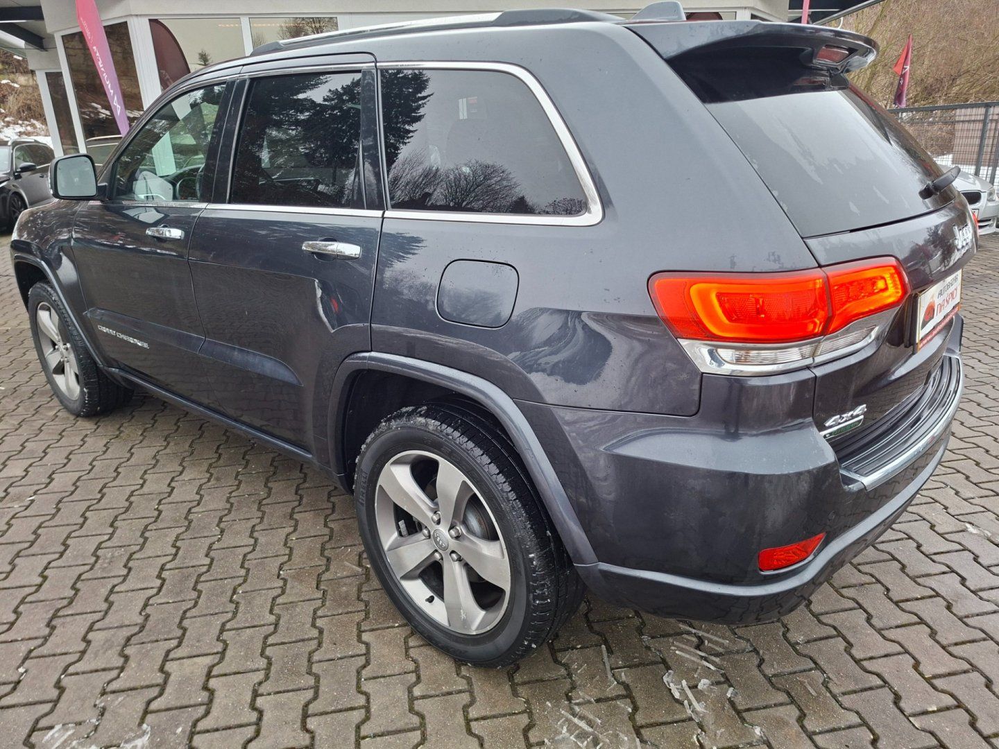 Jeep Grand Cherokee, 3.0CRDi 184kW 4x4 8A OVERLAND - fotka 6