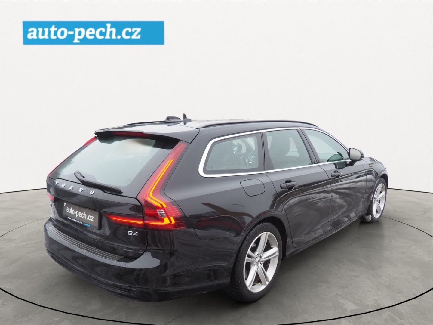Volvo V90, B4 MildHybrid, Momentum Pro - fotka 4