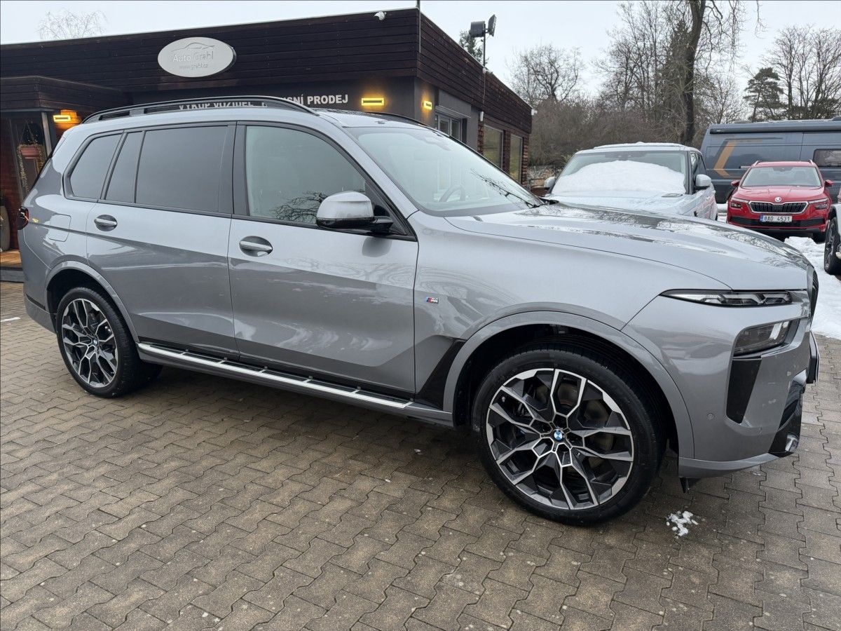 BMW X7, 40d Xdrive Msport - fotka 4