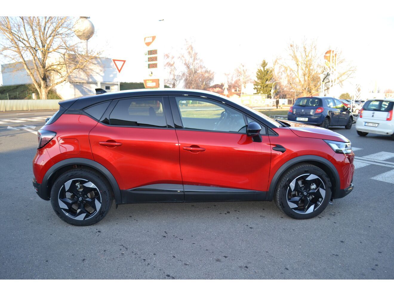 Renault Captur, techno E-Tech full hybrid 145 - fotka 6