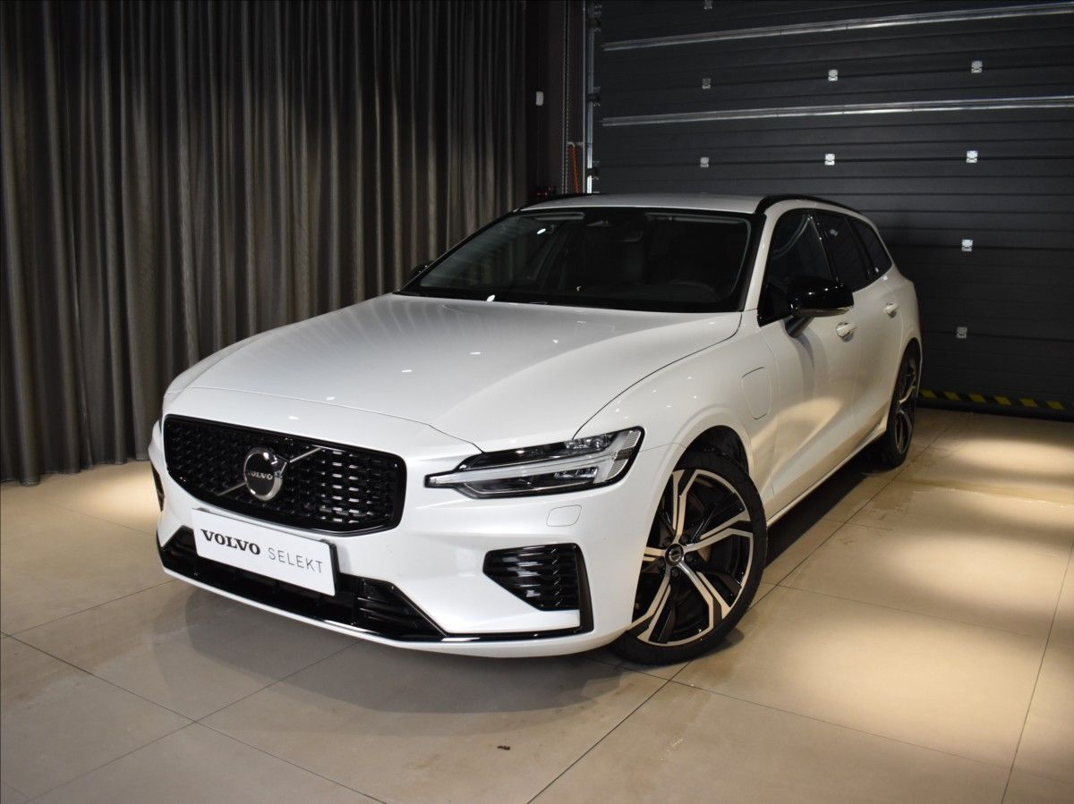 Volvo V60, T8 AWD PLUS BLIS,Bezklíč