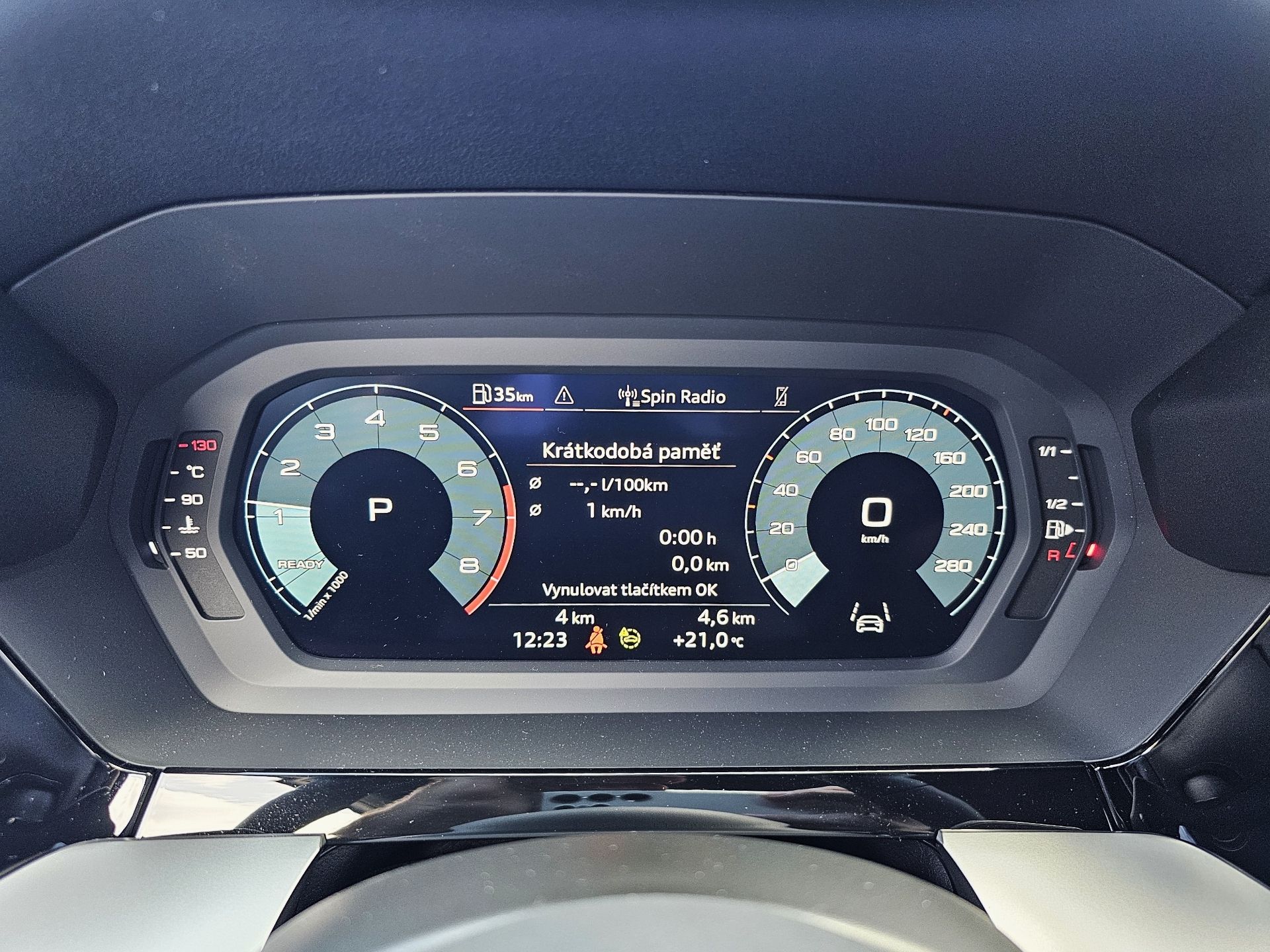Audi A3, S-LINE 35 TFSI CoD - fotka 6