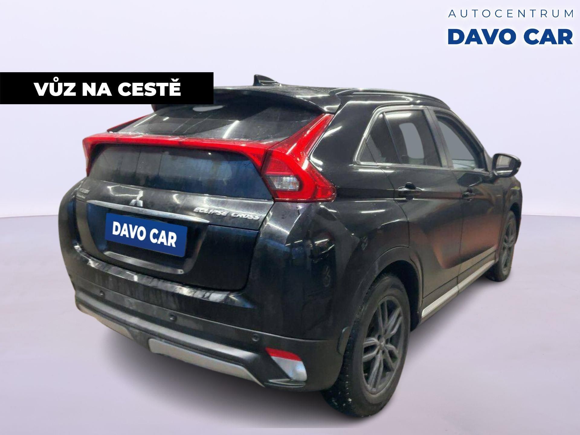 Mitsubishi Eclipse Cross, 1,5 T-MIVEC 120kW Aut. Kůže - fotka 4