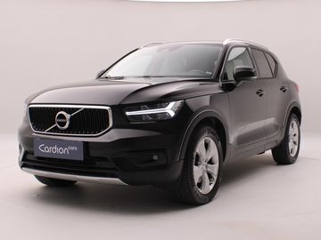 D4 AWD MOMENTUM AUT