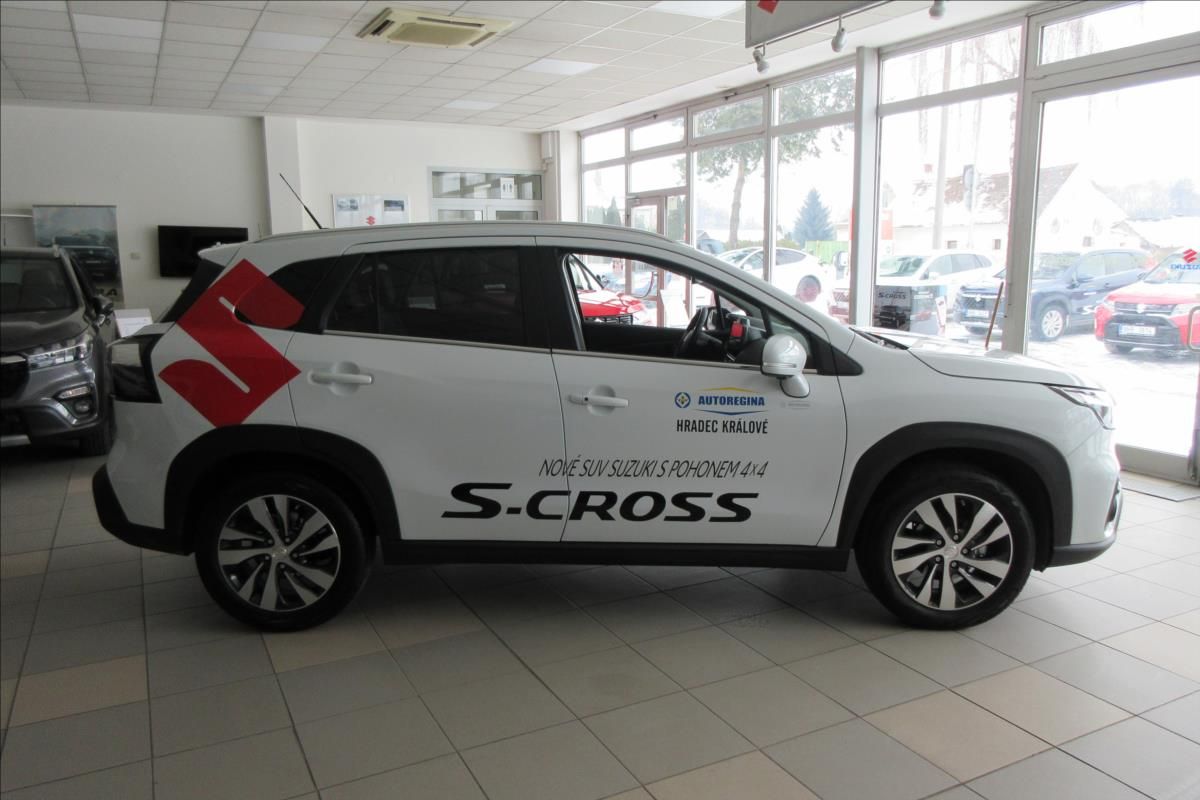 Suzuki S-Cross, 1,4   ELEGANCE 4x4 AT - fotka 4