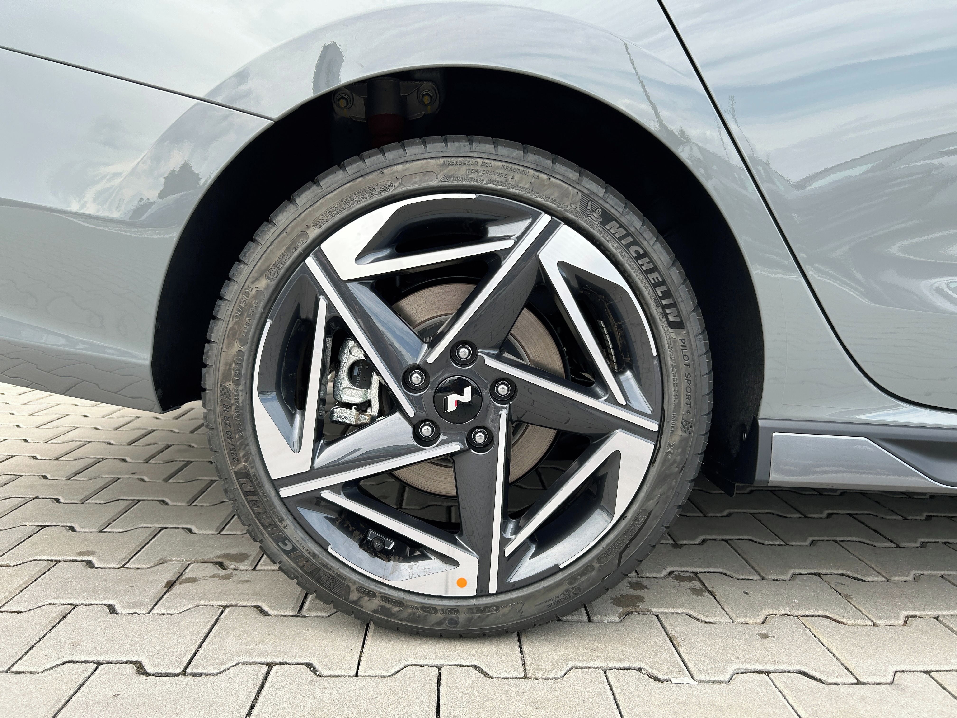 Hyundai i30, WG 26 1,6 T-GDI DCT N LINE - fotka 4