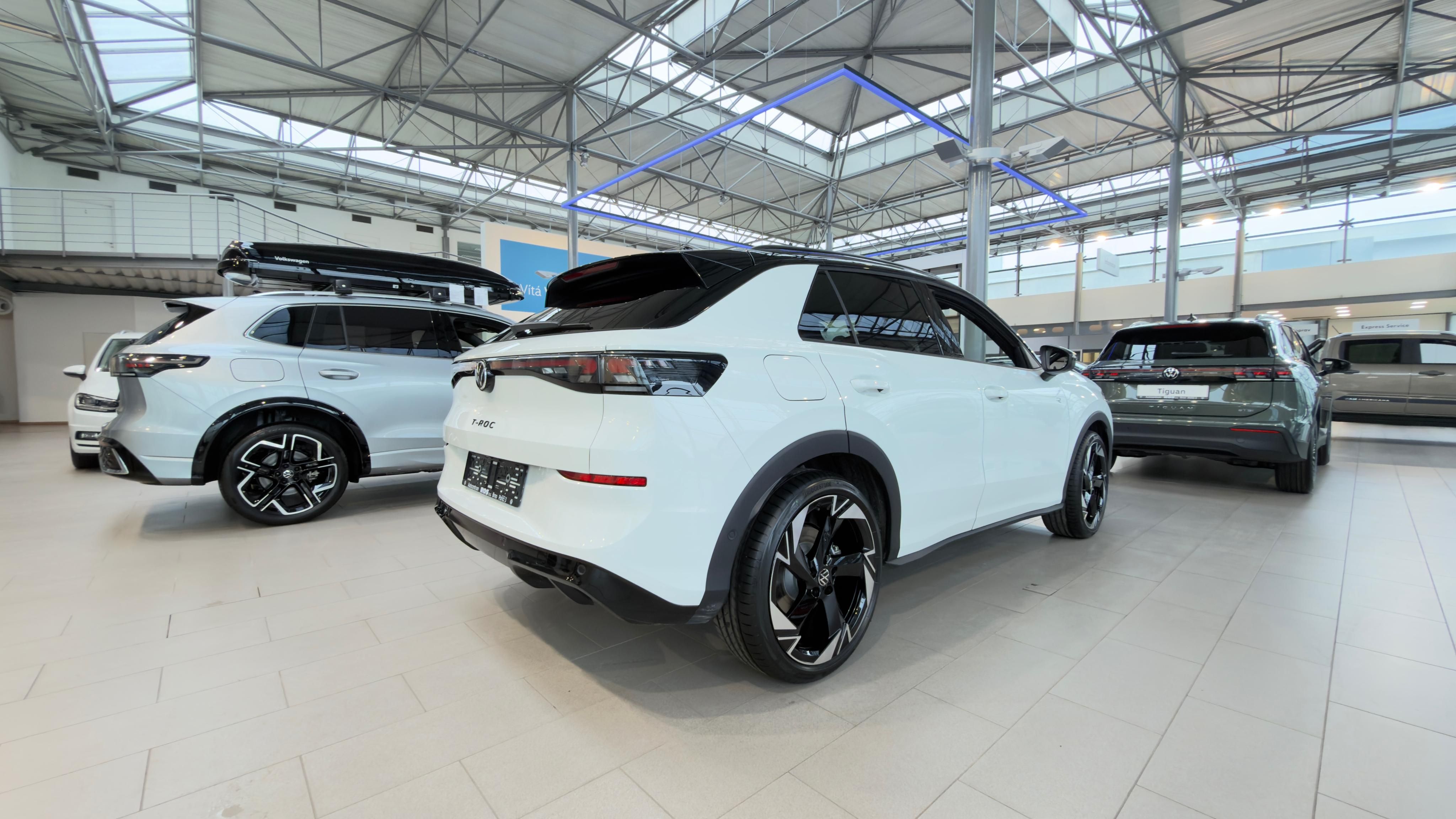 Volkswagen T-Roc, R-Line 1.5 eTSI 110kW - fotka 6