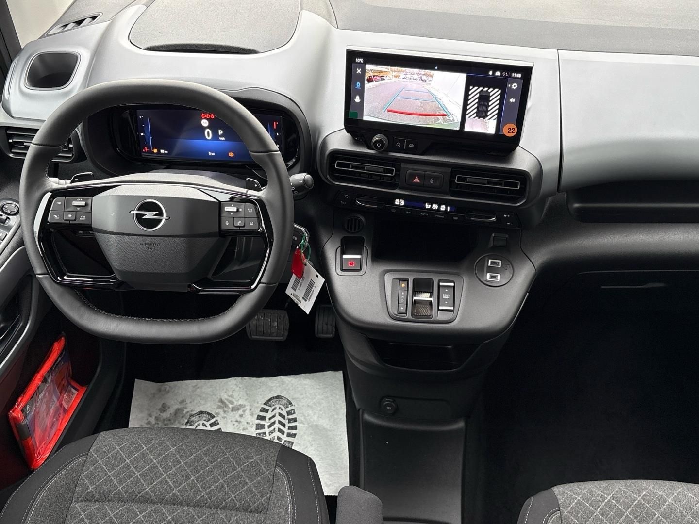 Opel Combo, 1.5 CDTi 130k Elegance Plus - fotka 4