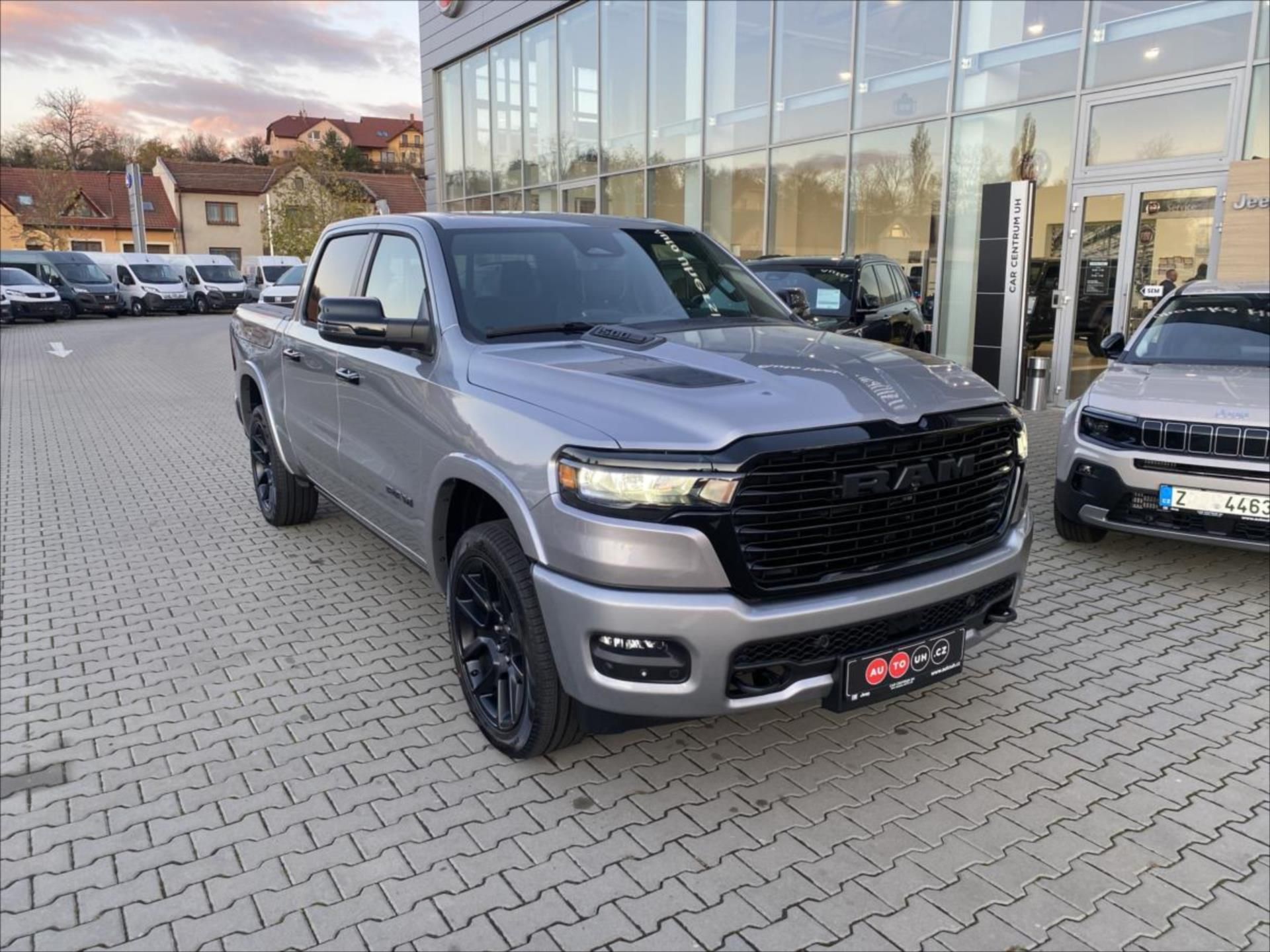 Dodge Ram, 3,0 R6 LPG R6 Laramie Night