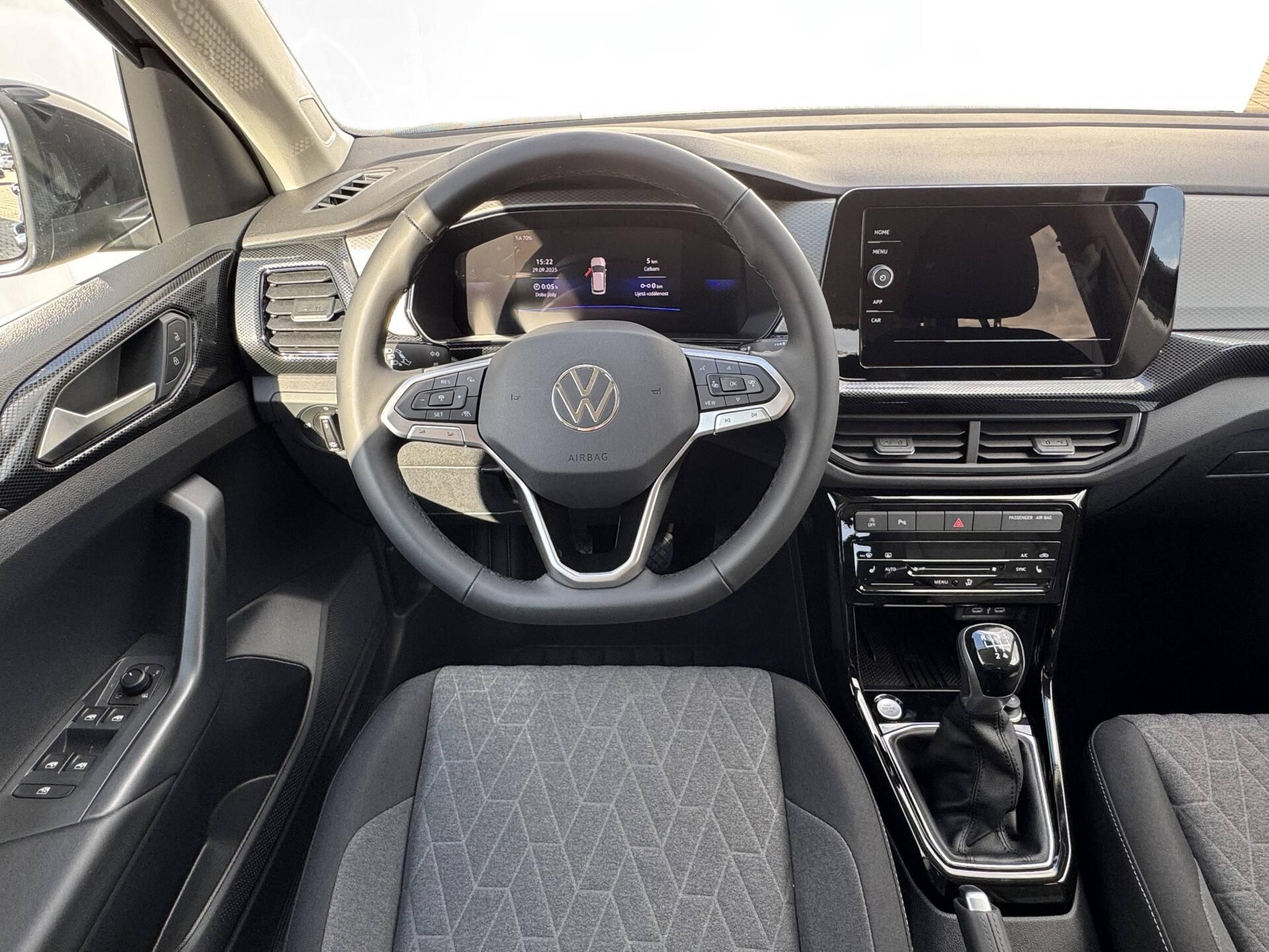 Volkswagen T-Cross, People 5G 1,0TSI - fotka 5