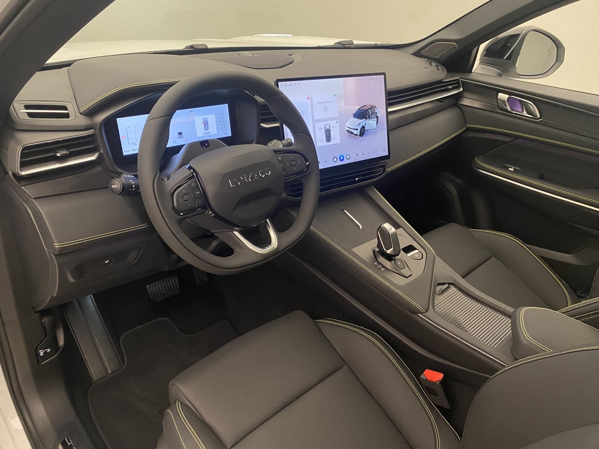 Lynk & Co 01, 01 MORE PHEV DEMO - fotka 4