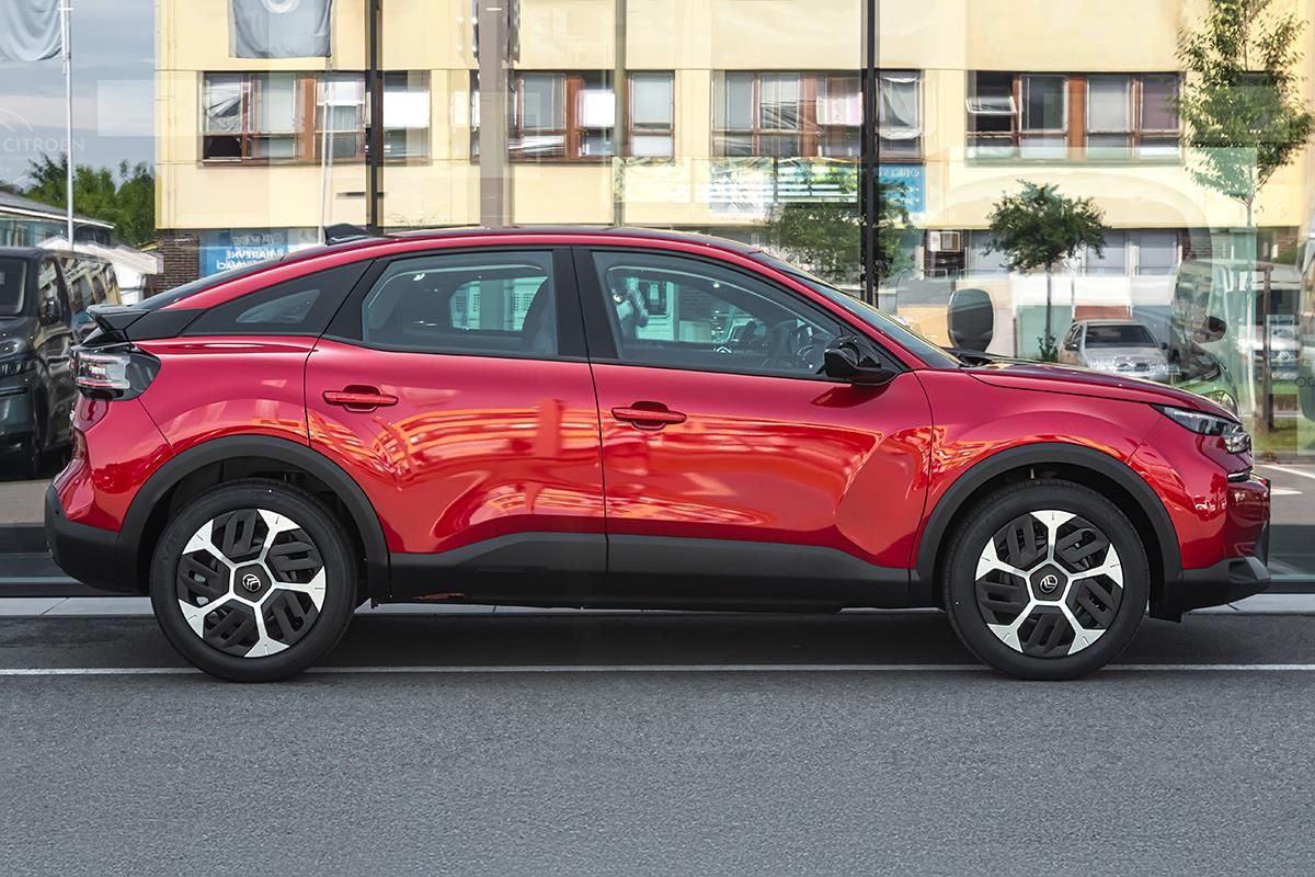 Citroën C4, 1,2 PLUS 130k Automat + ZIMA - fotka 4