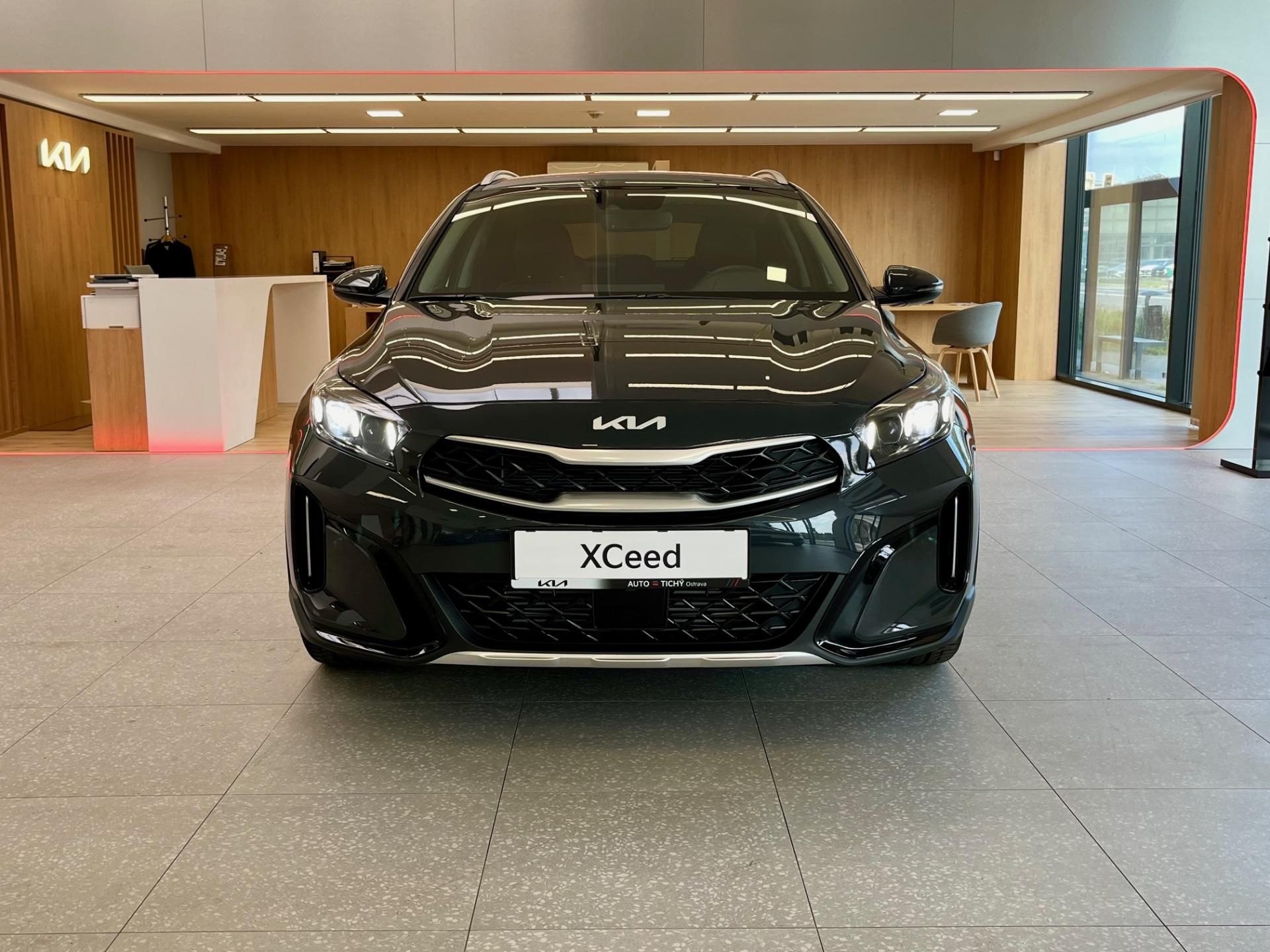 Kia XCee´d, 1.6 T-GDI GPF 7DCT STEEL EDITI - fotka 2