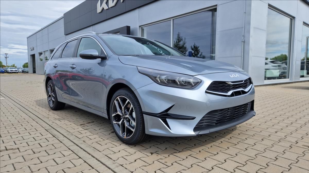 Kia Cee´d, 1,5 SW T-GDi 7DCT TOP - fotka 3