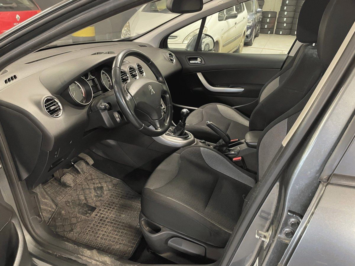Peugeot 308, 1.6 VTi, 88kW, ČR - fotka 5